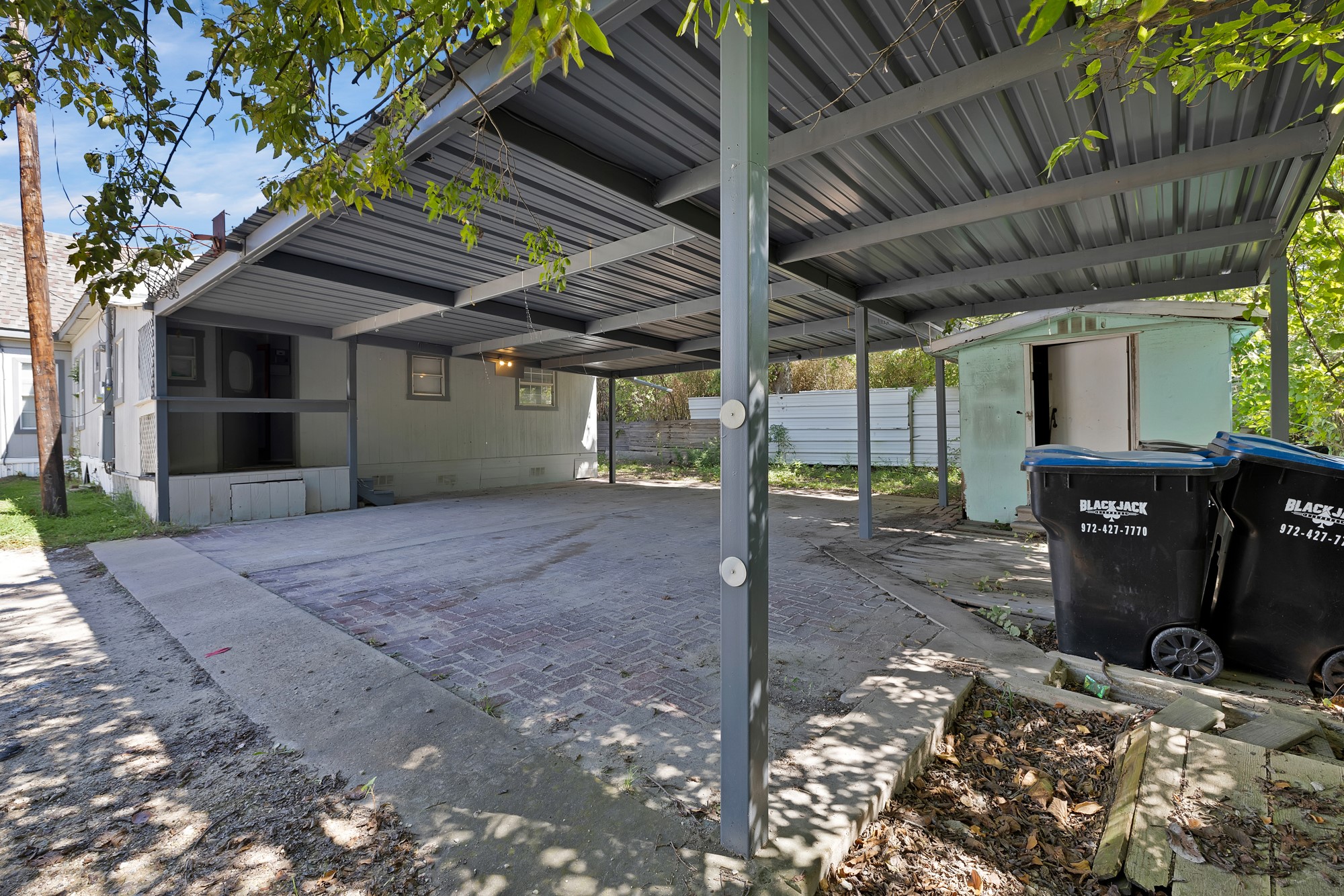 3515 Lee Street