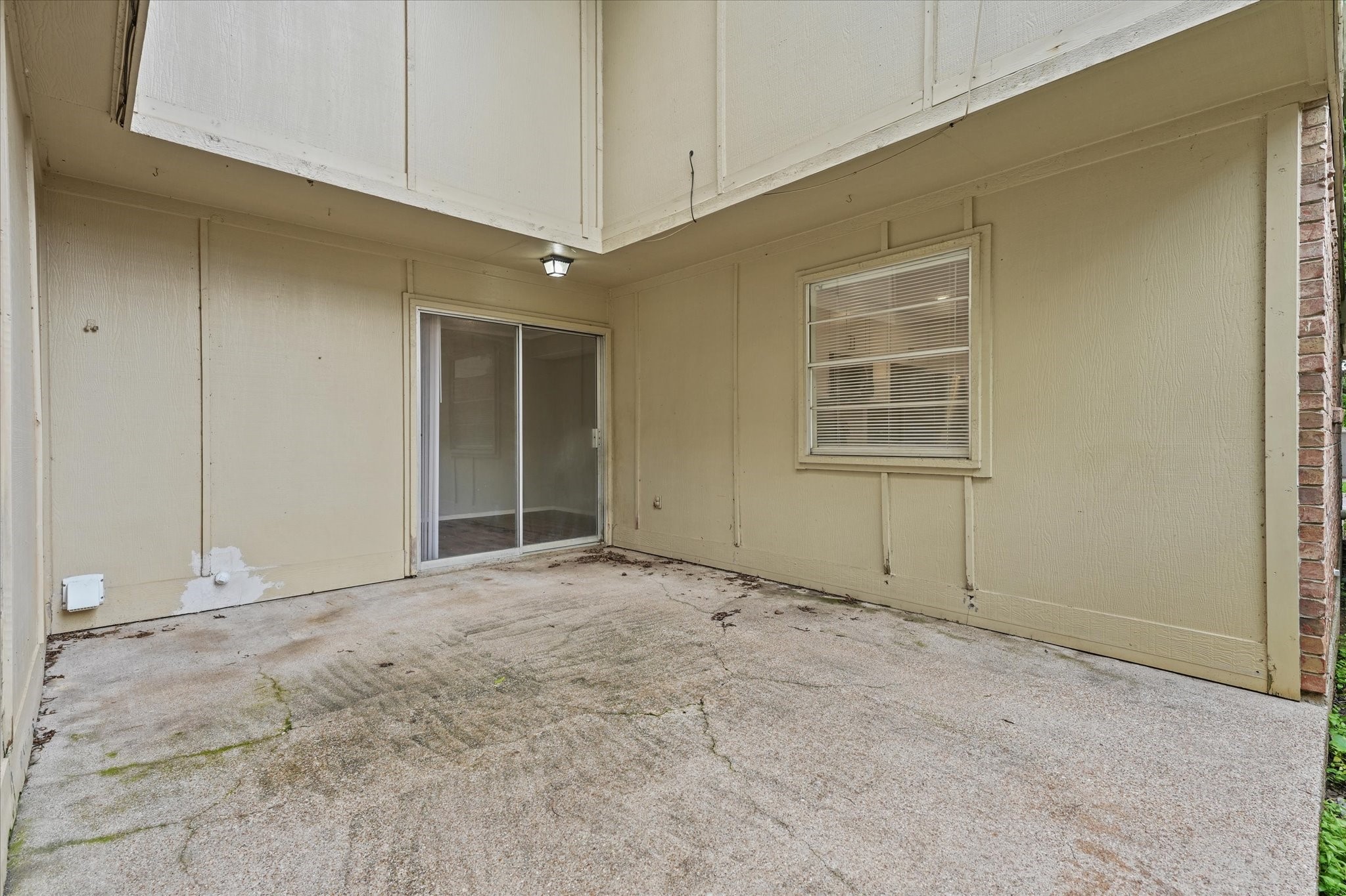 4005 Ridgebrook Drive