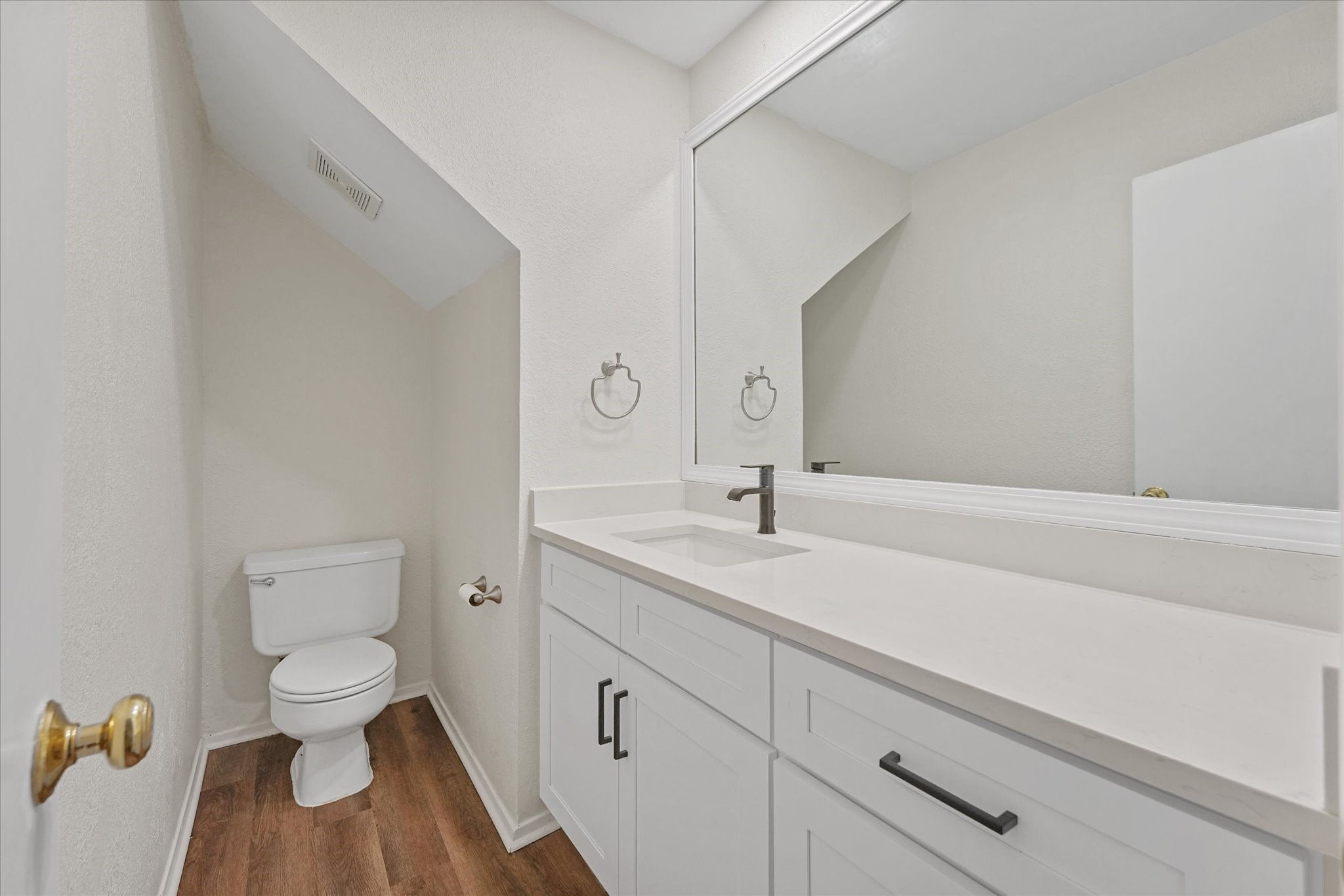4005 Ridgebrook Drive