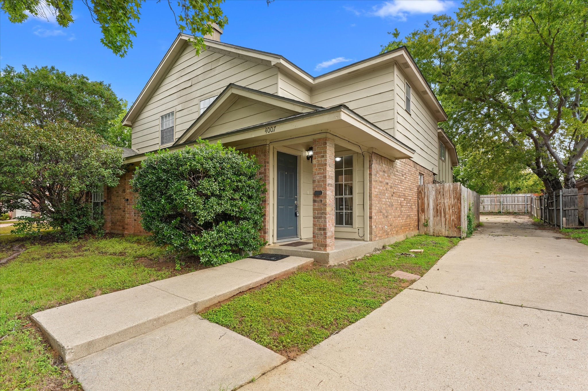 4007 Ridgebrook Drive
