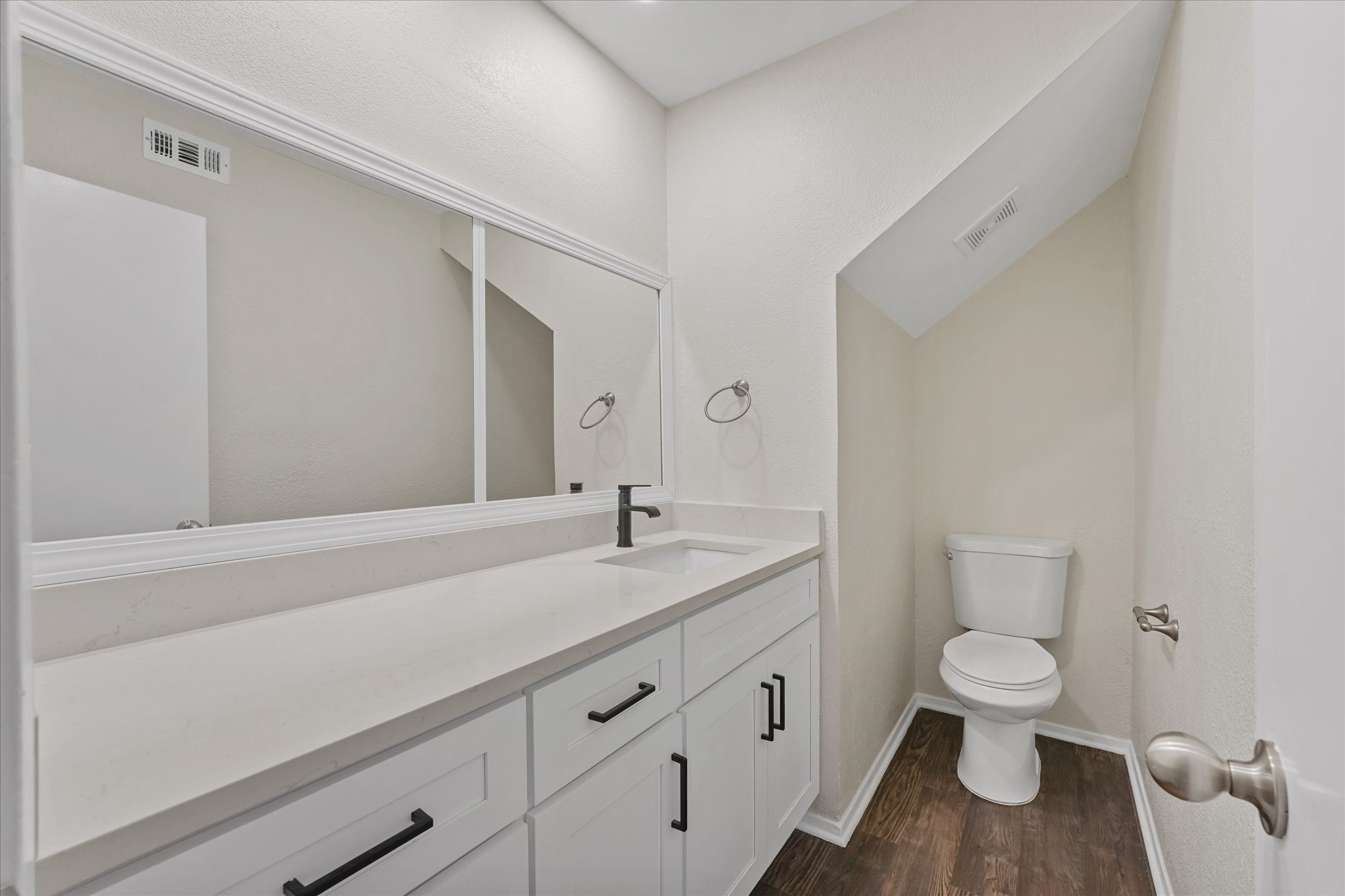 4007 Ridgebrook Drive
