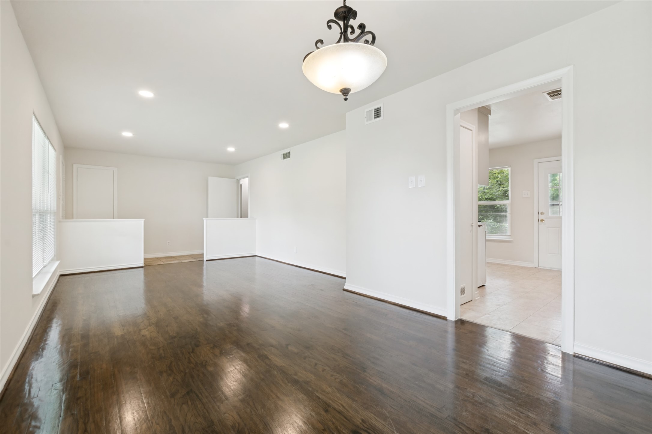 2414 San Medina Avenue