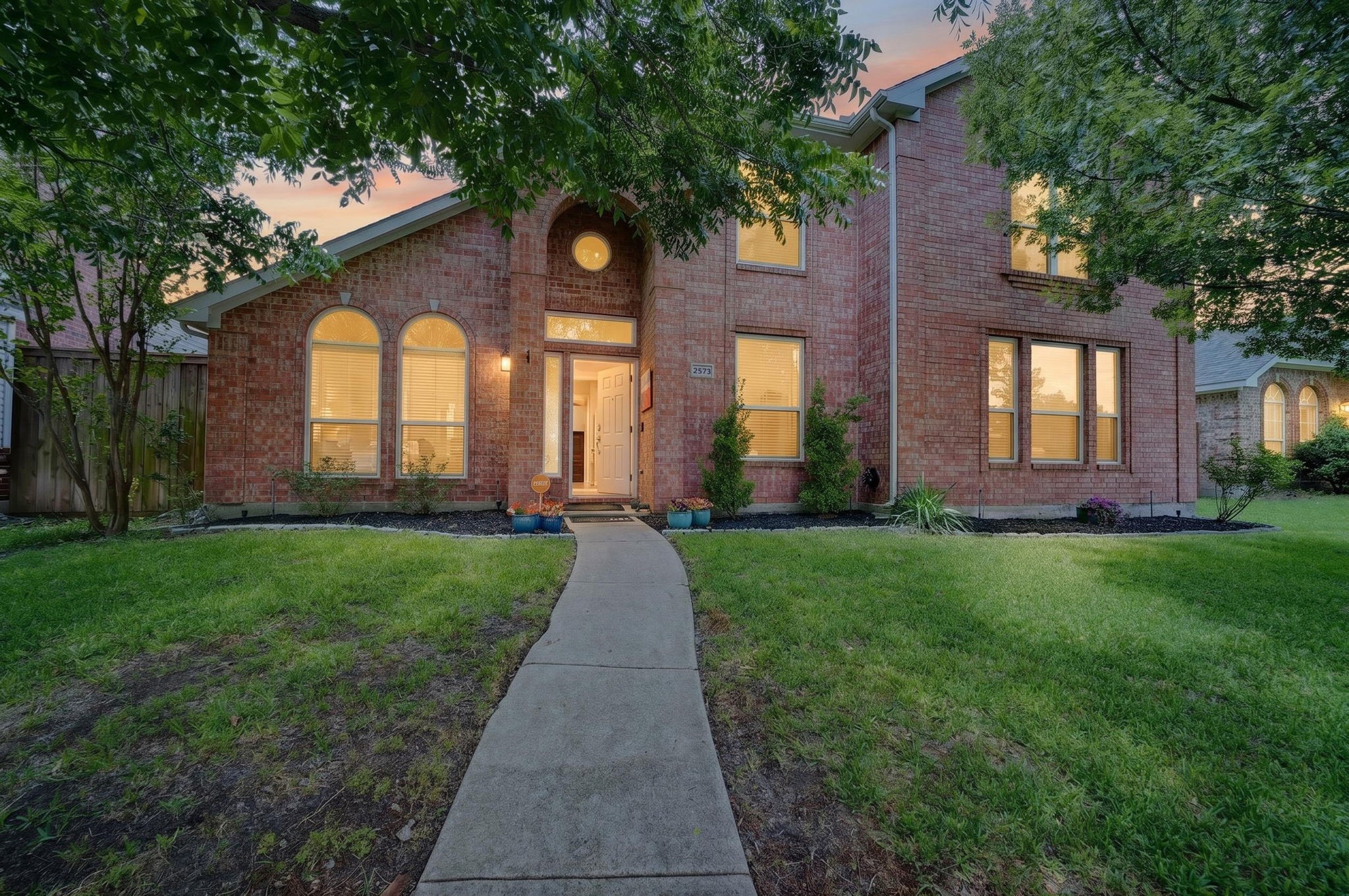 2273 Heatherdale Drive