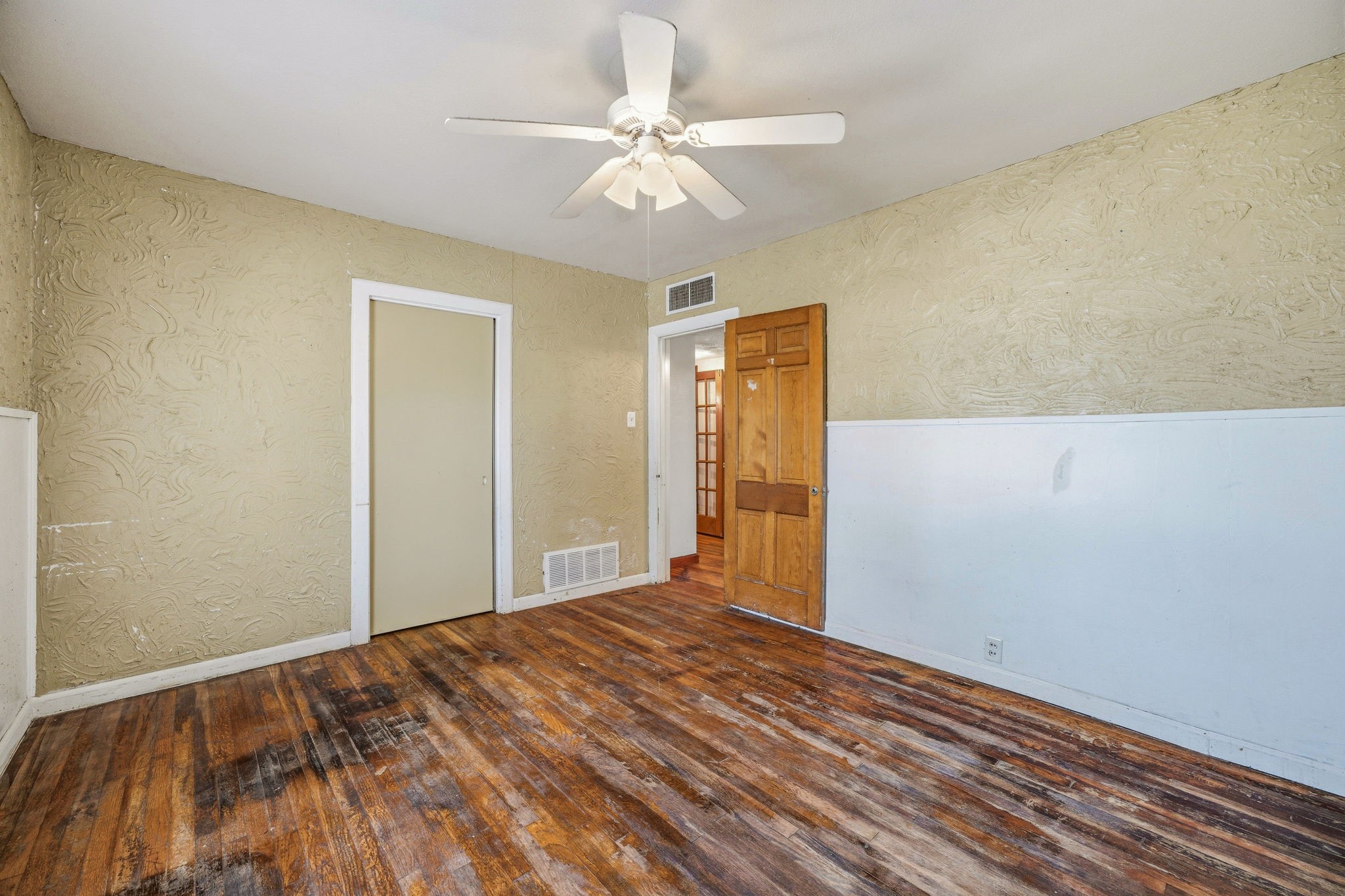 835 W Long Street