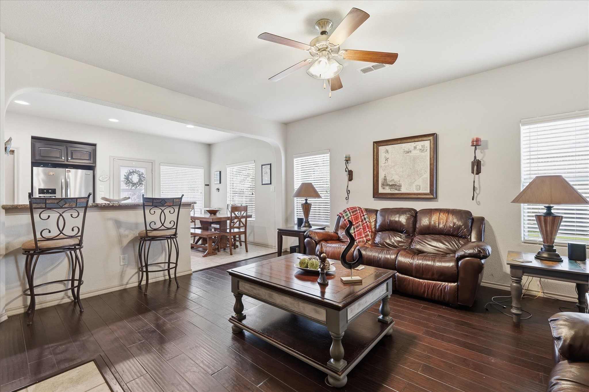 8313 White Hart
