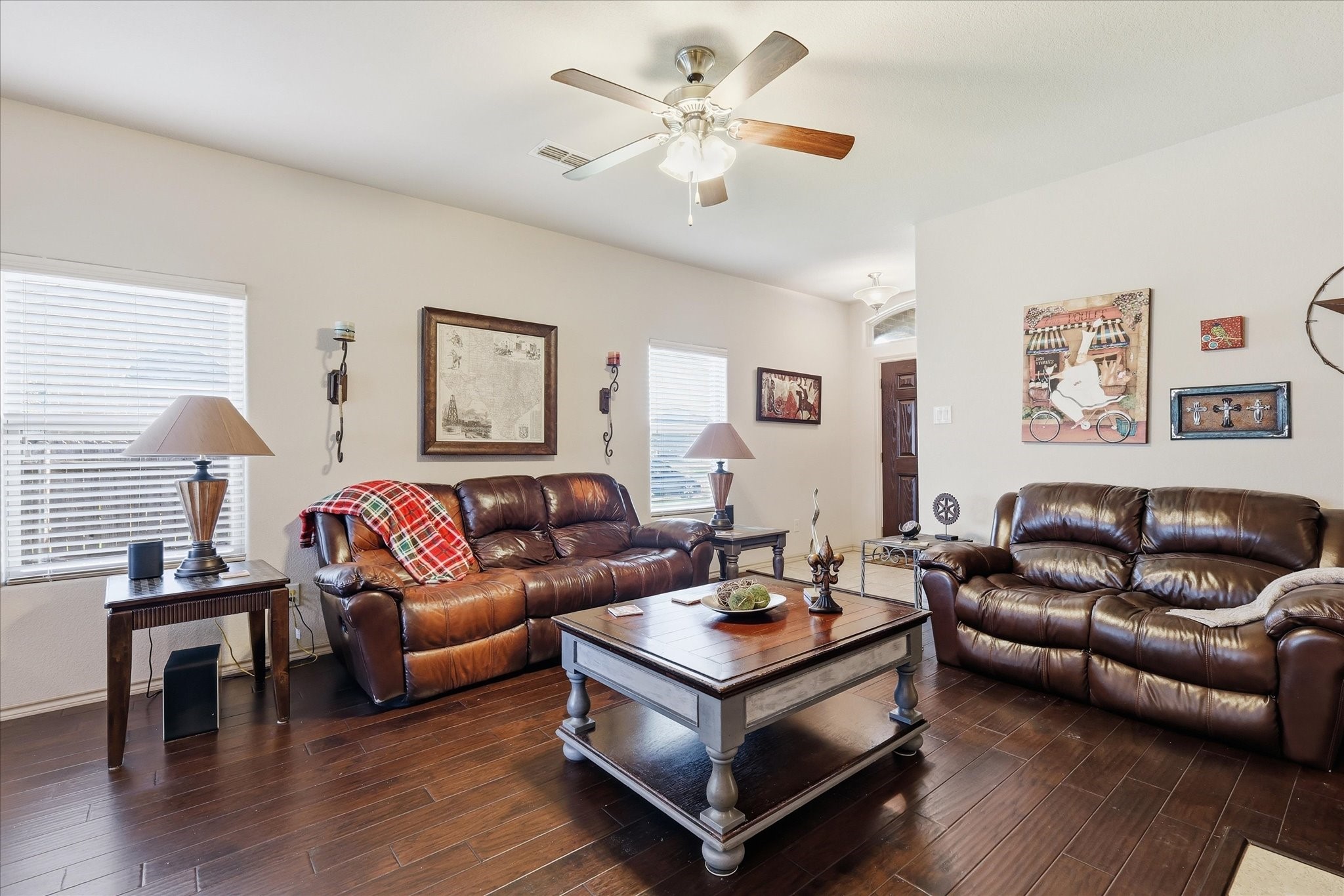 8313 White Hart