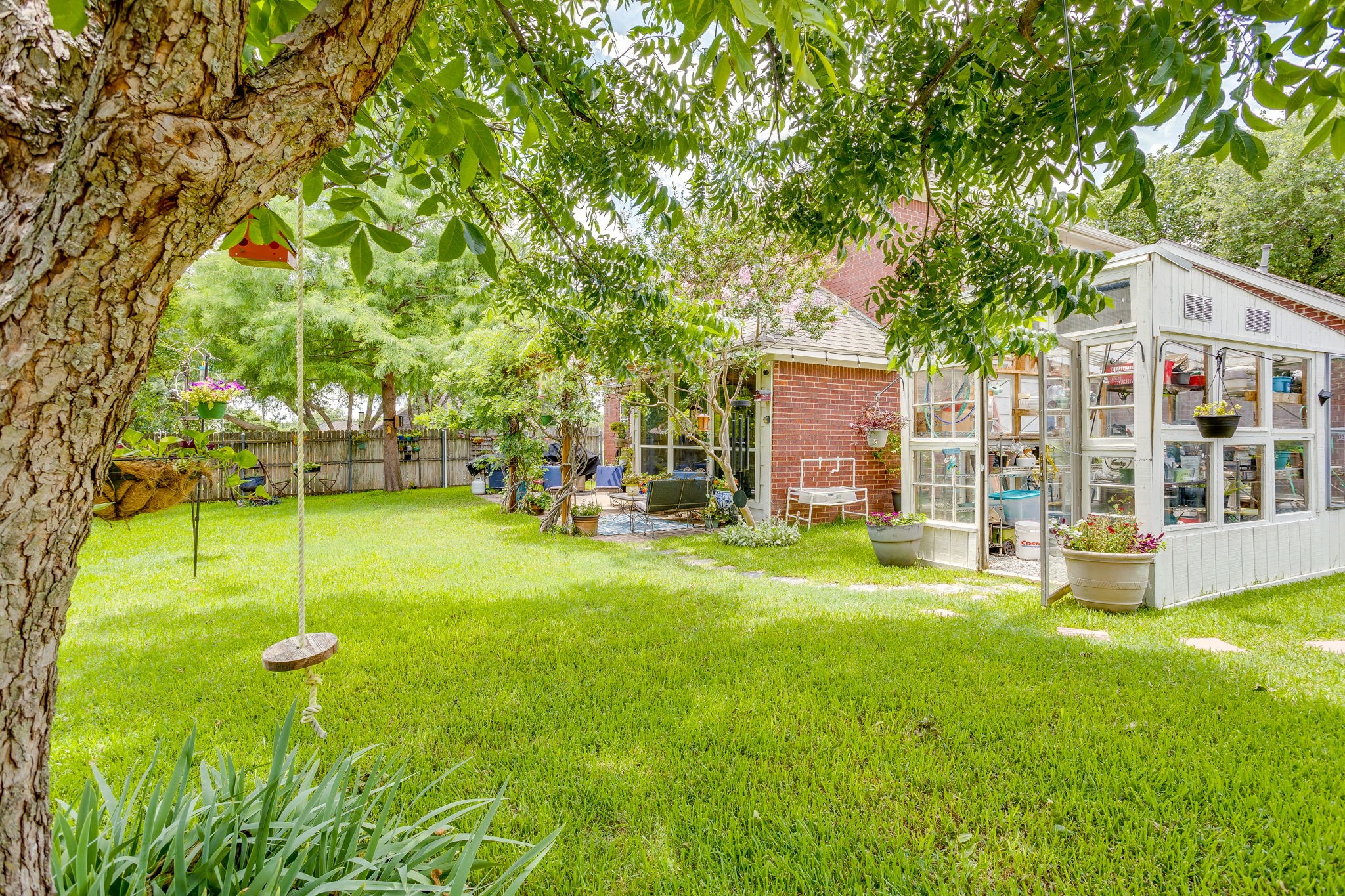 435 Arbor Lawn Drive