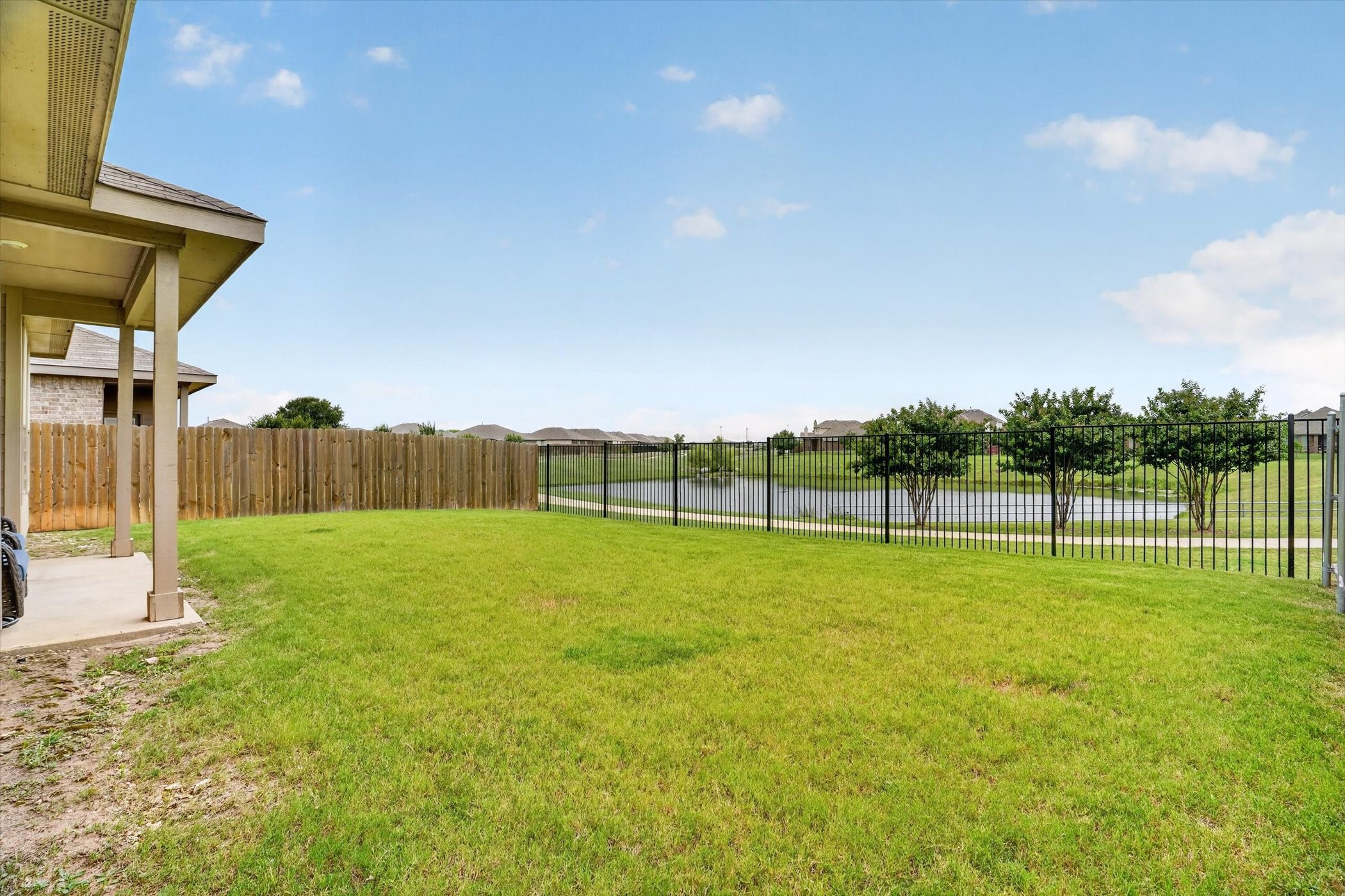 4404 Corktree Lane