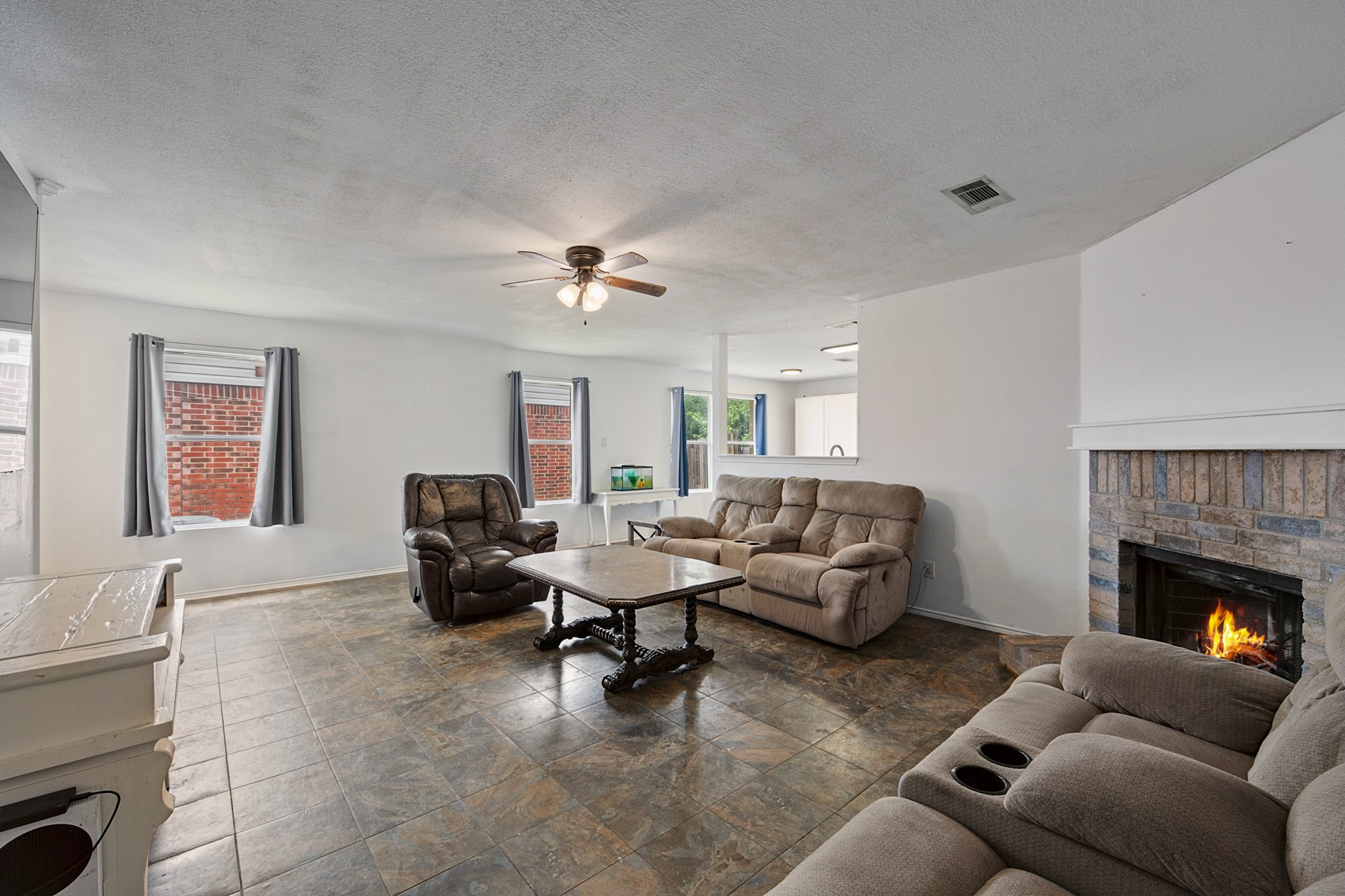 5600 Wiltshire Drive