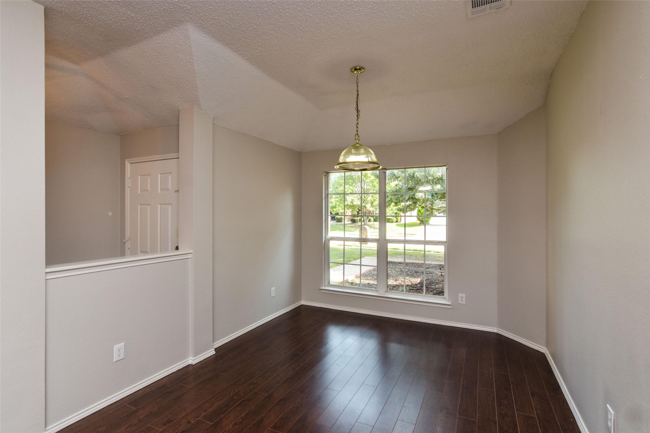 2404 Glenhaven Drive