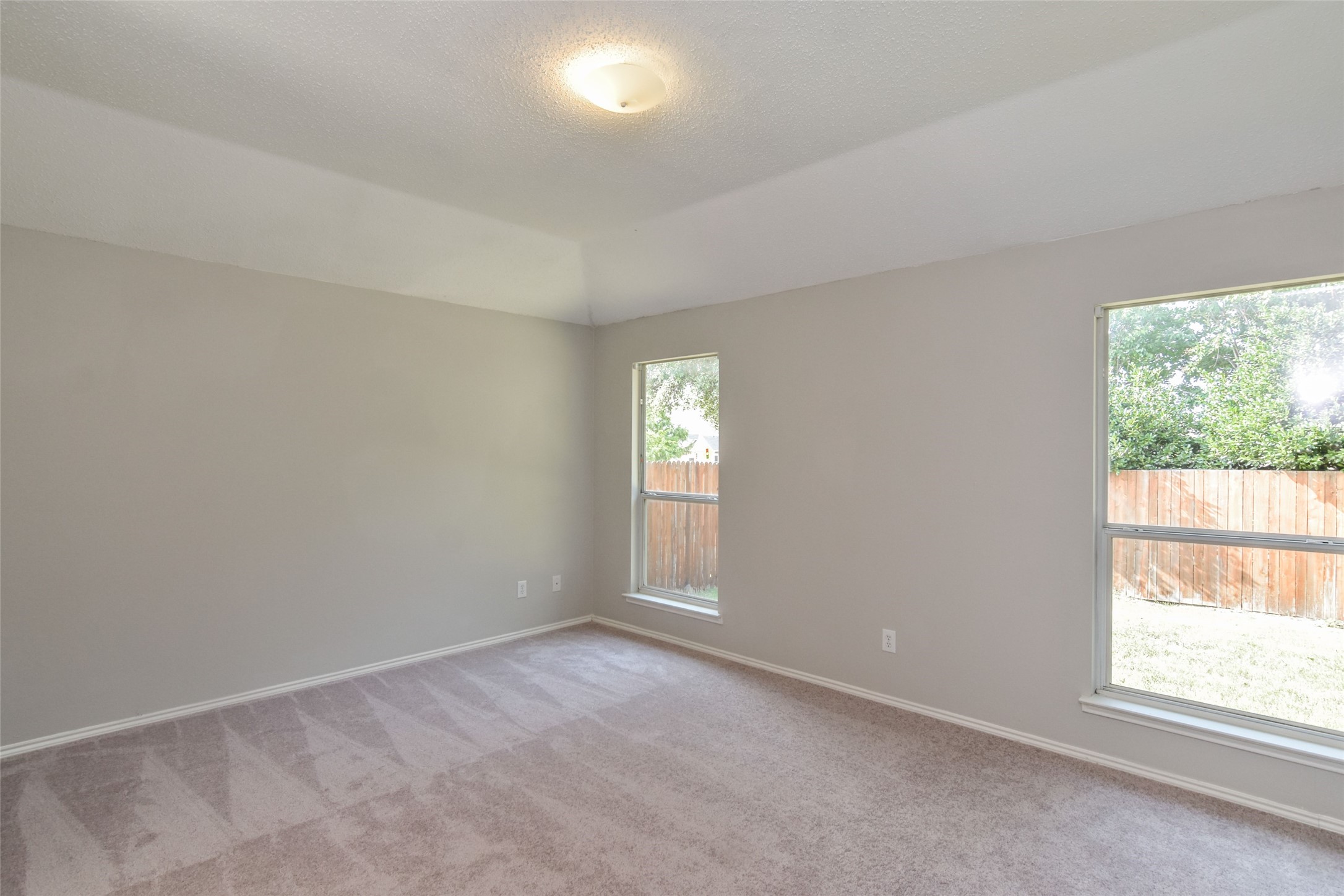 2404 Glenhaven Drive
