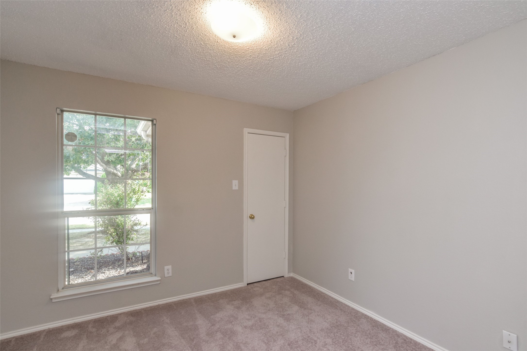 2404 Glenhaven Drive