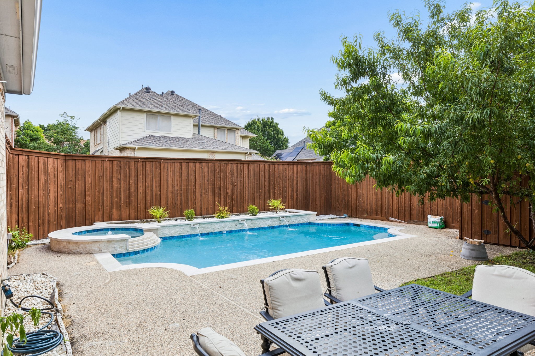 3809 Brookfield Drive