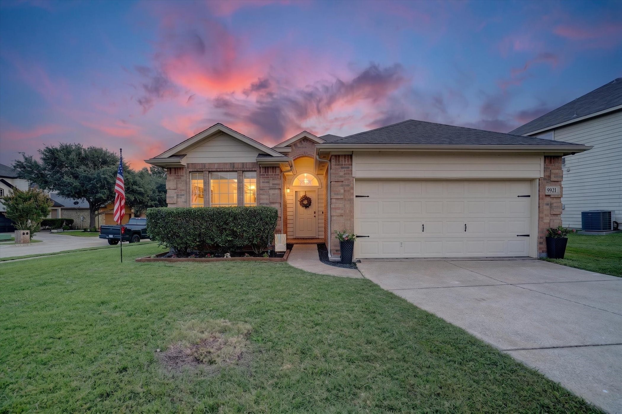 9921 Henna Lane