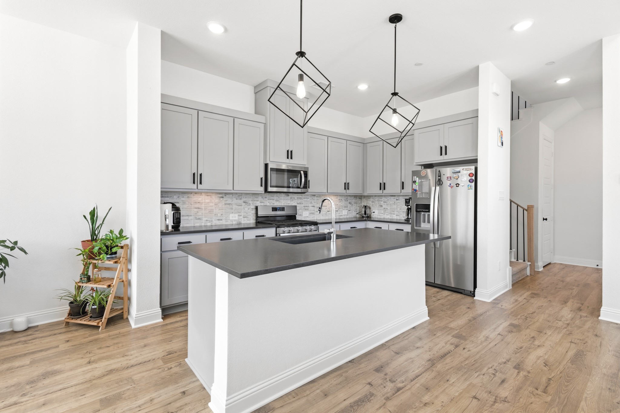 2532 Campden Mews