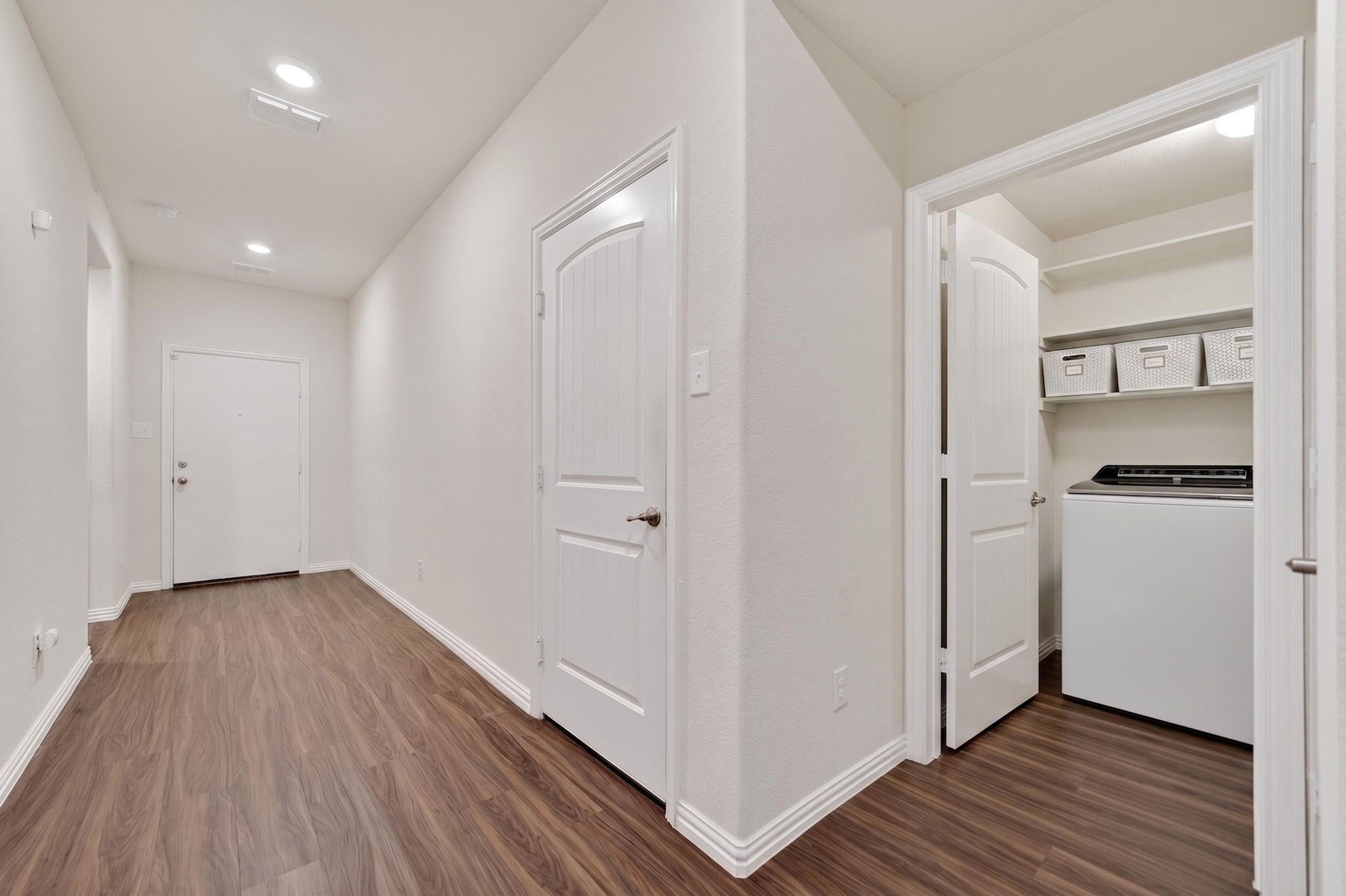 705 Pearl Way