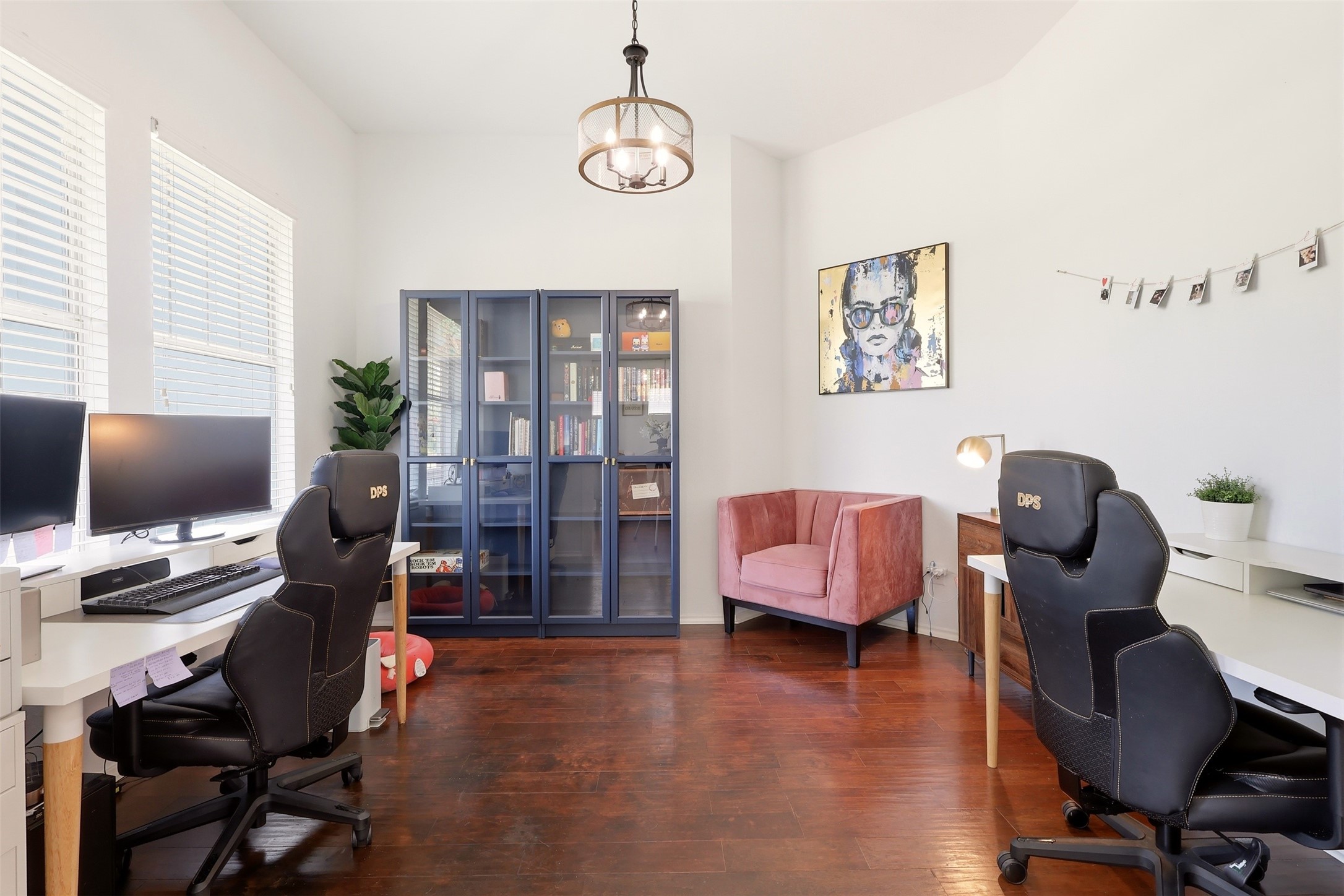 1744 Ivy Lane