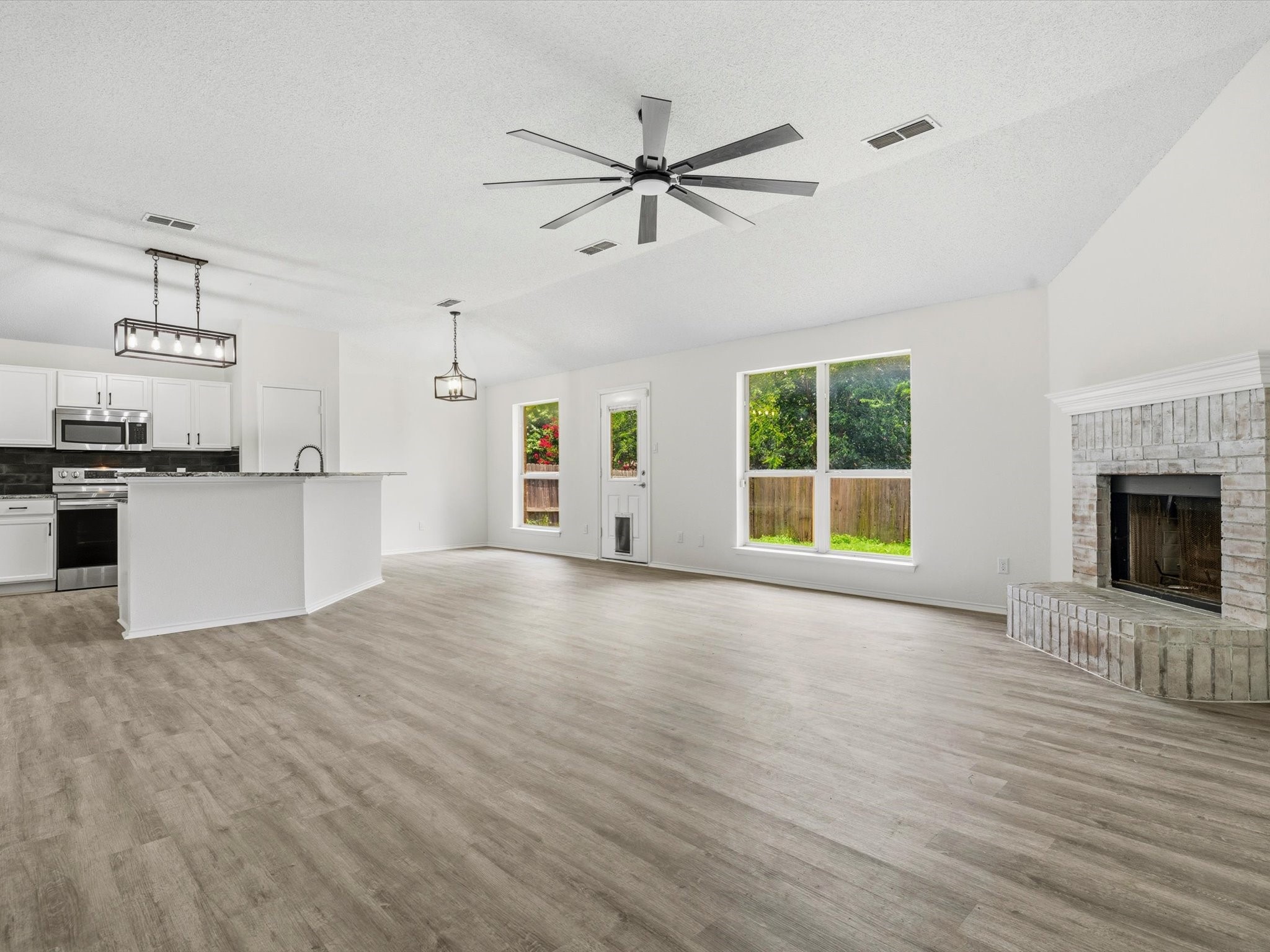 3100 Rustic Meadow Trail