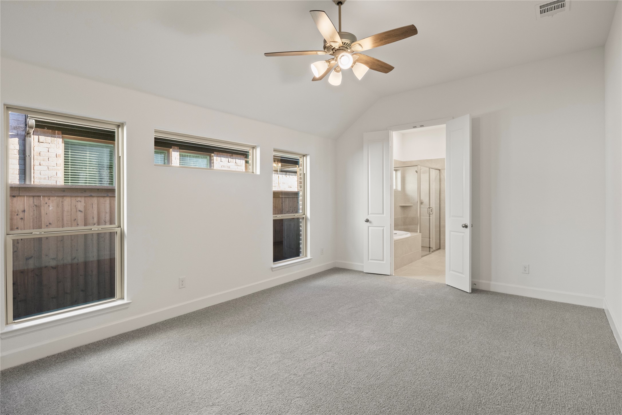 2612 Griffith Mews