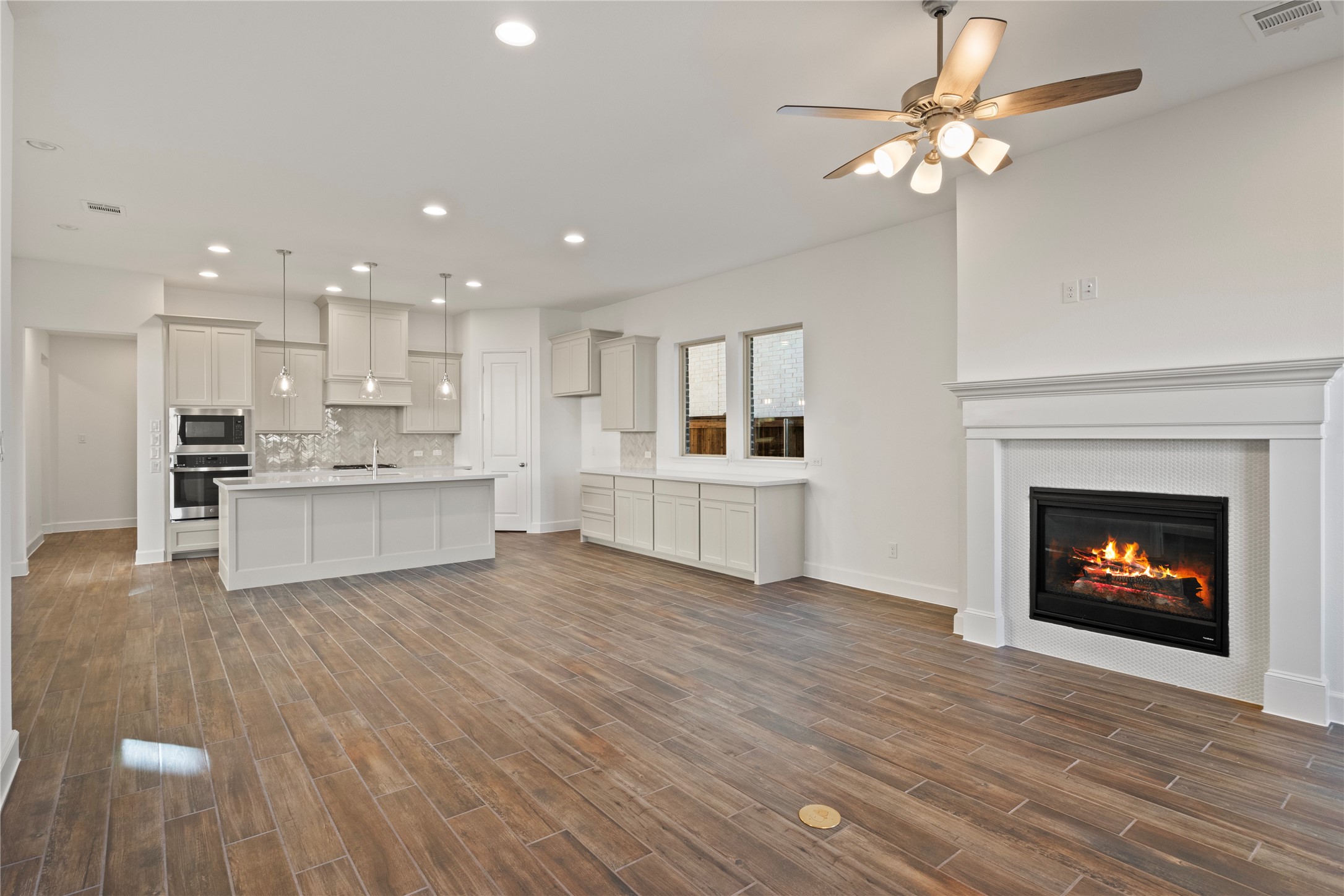 2612 Griffith Mews