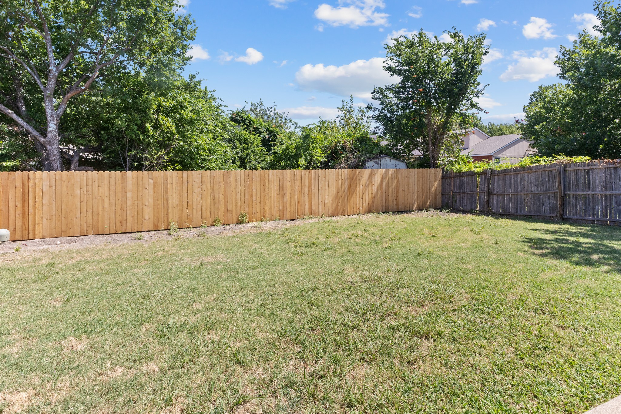 4609 Feathercrest Drive