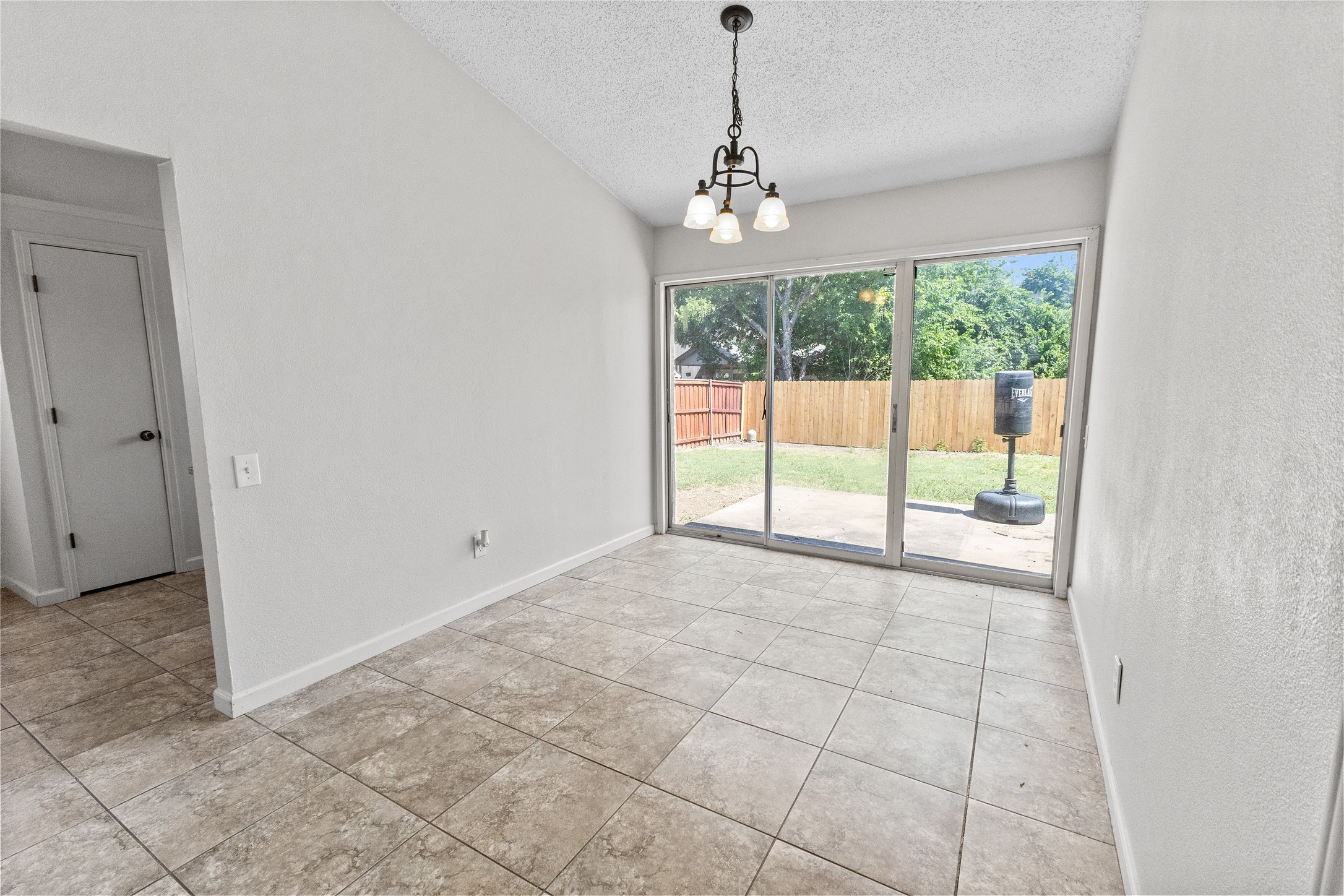 4609 Feathercrest Drive