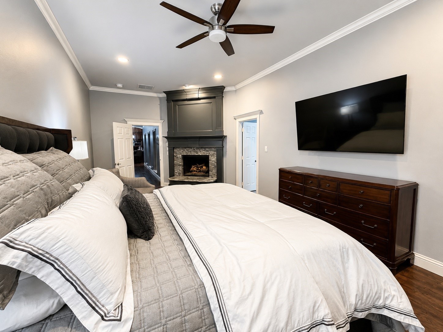 1606 Sam Rayburn Highway