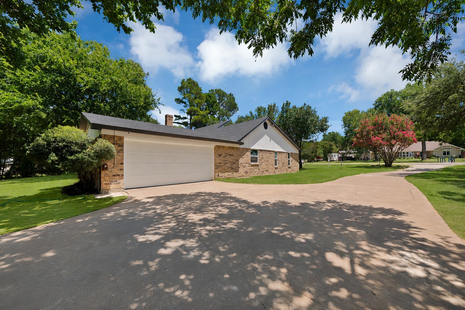 105 Oak Lane
