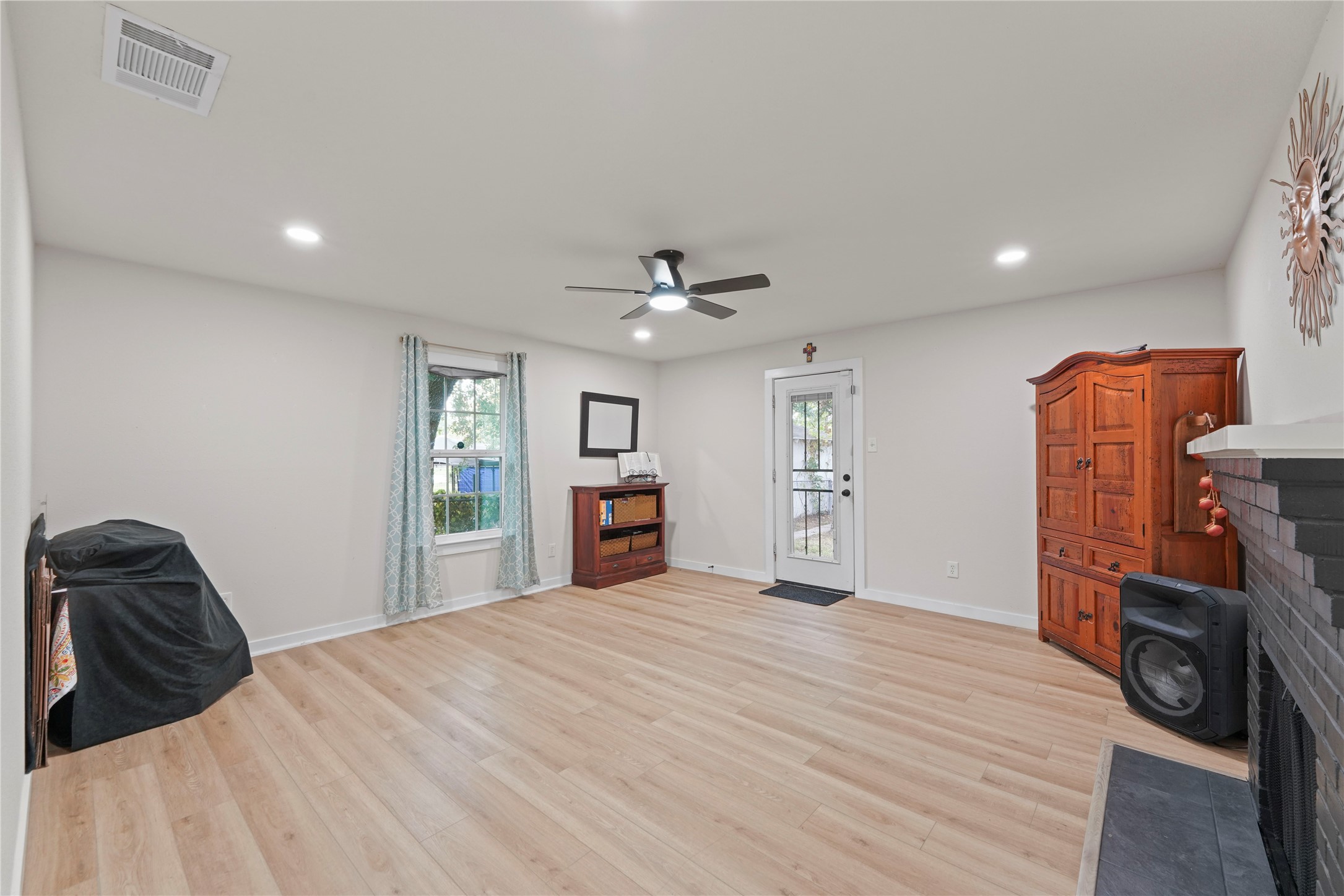 9209 Palisade Drive