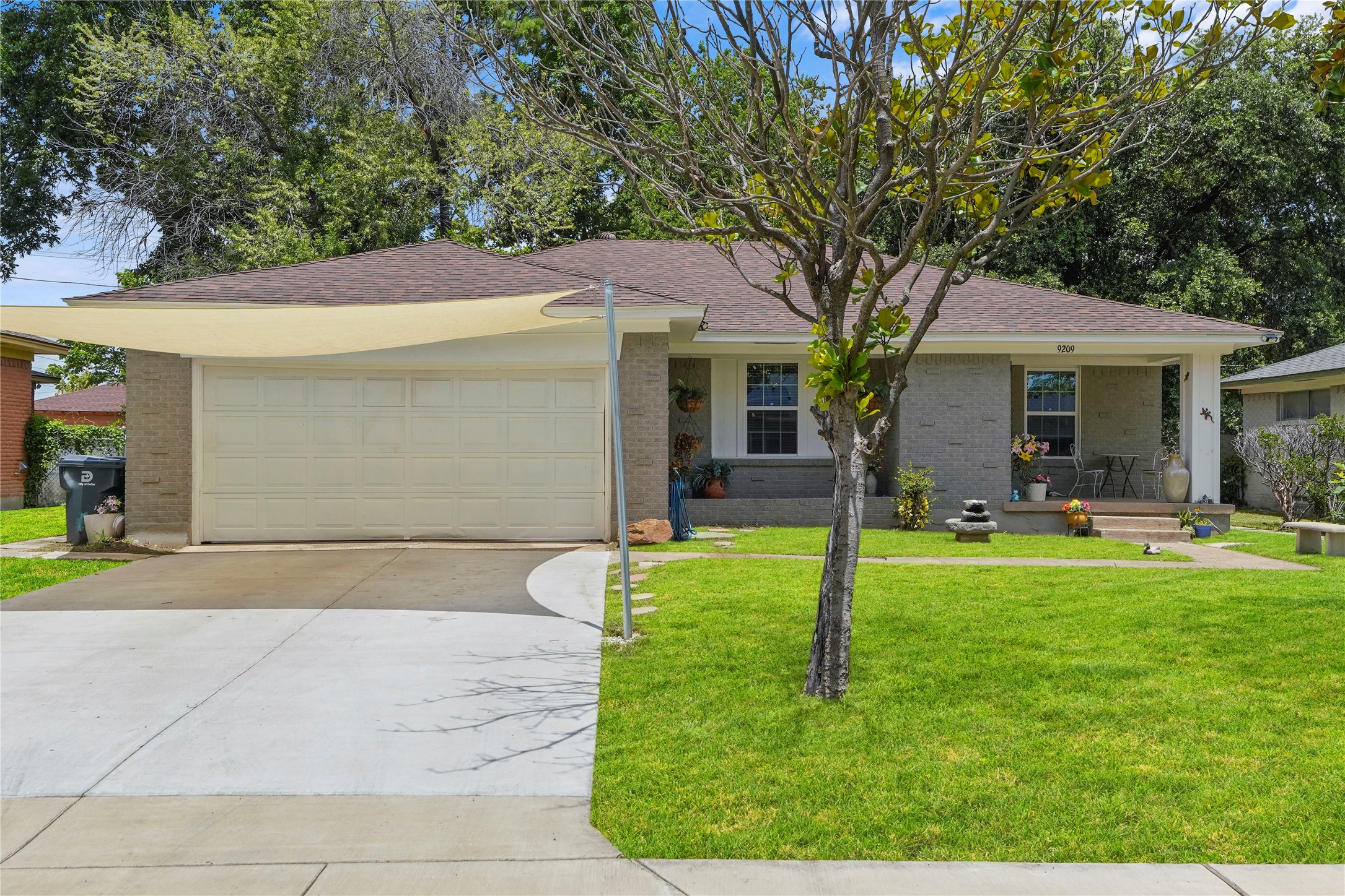 9209 Palisade Drive