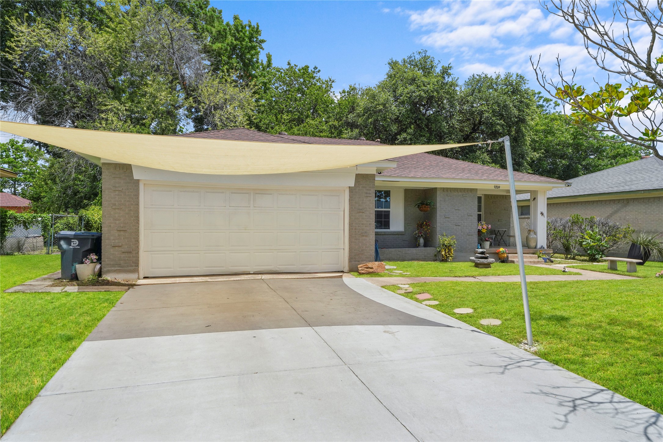 9209 Palisade Drive