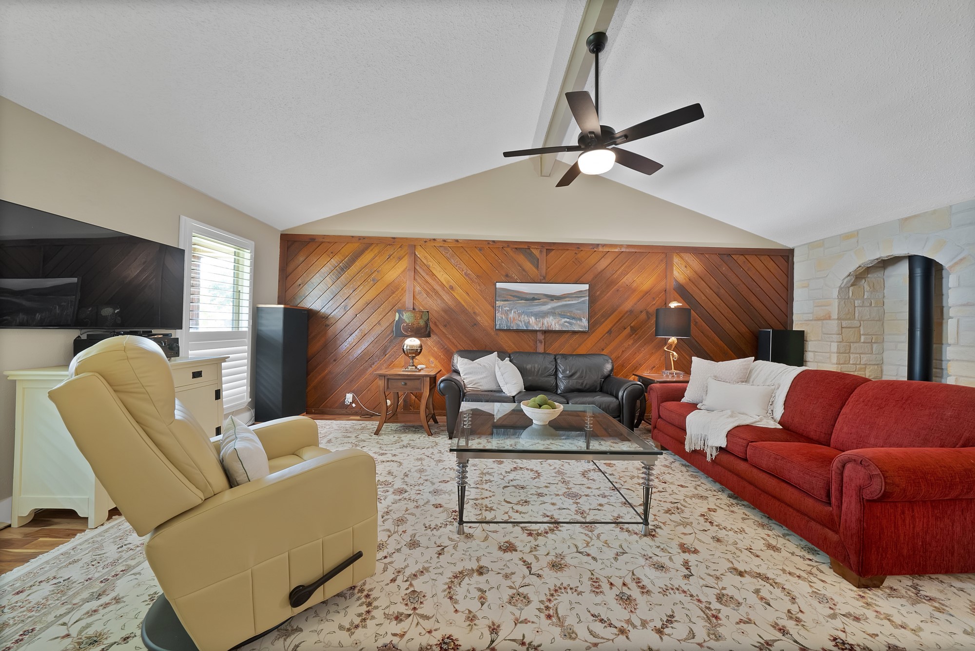 600 Mountain Laurel Lane