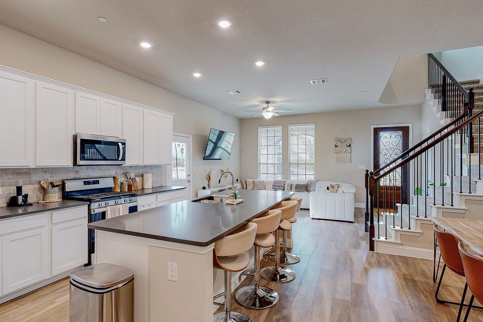7524 Redondo Drive