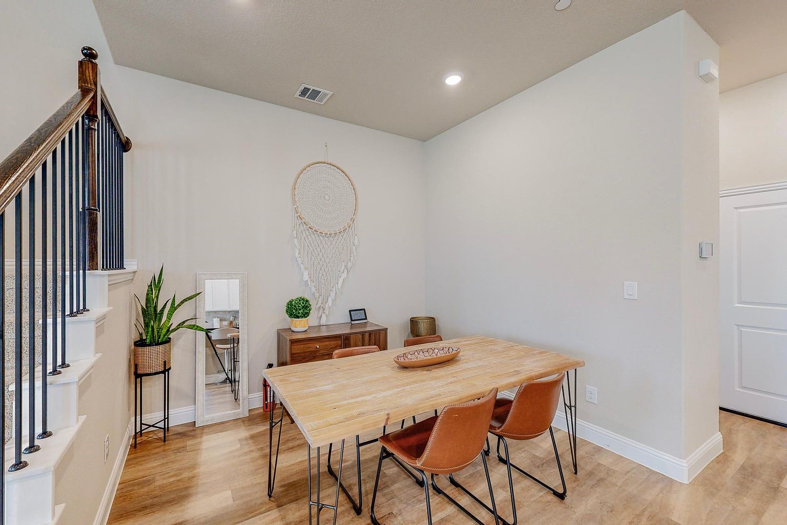 7524 Redondo Drive