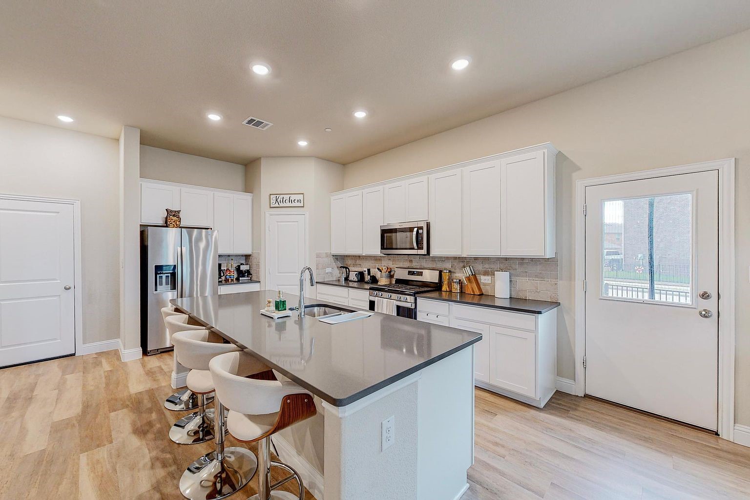 7524 Redondo Drive