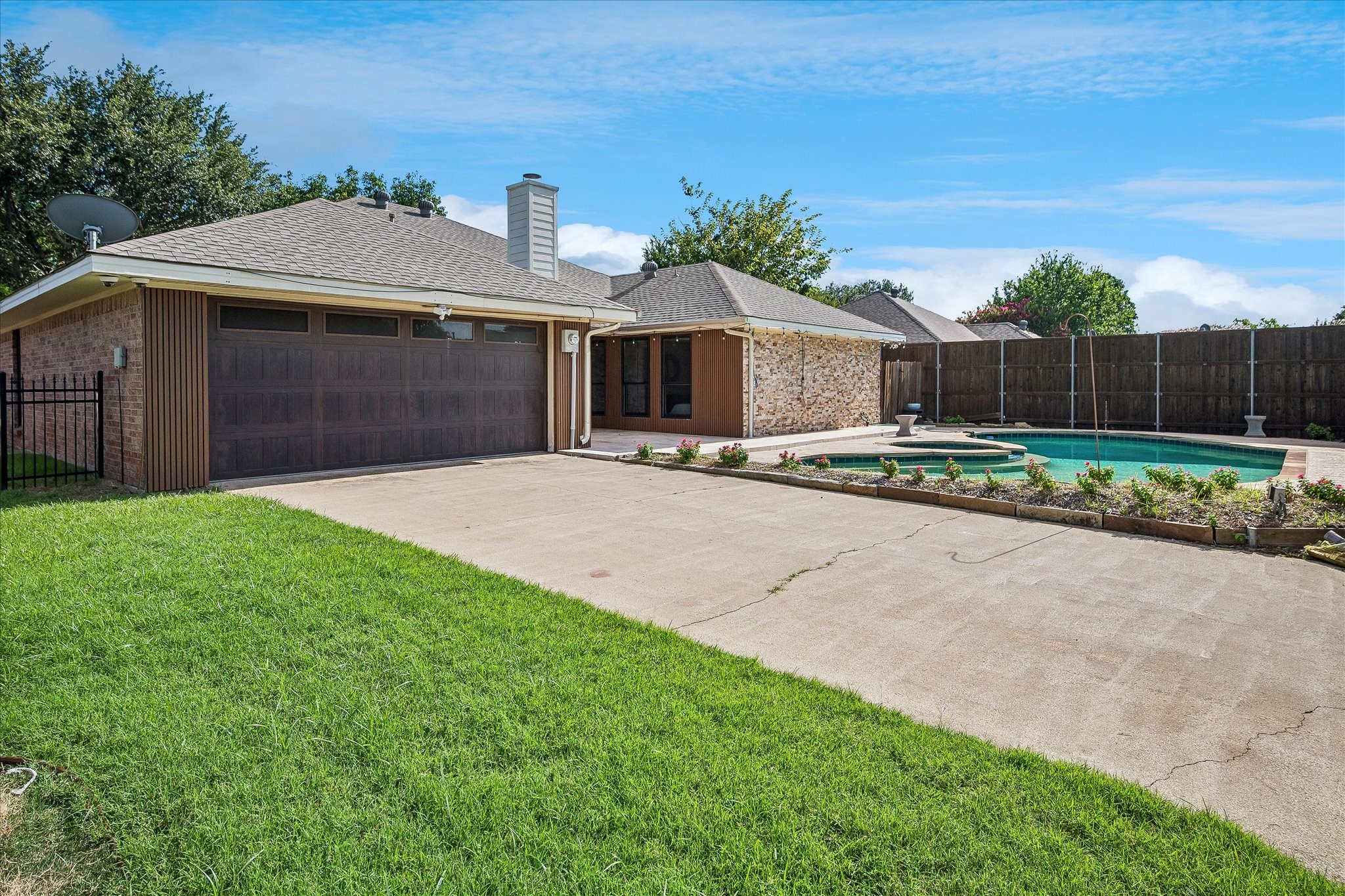 1601 Callaway Drive