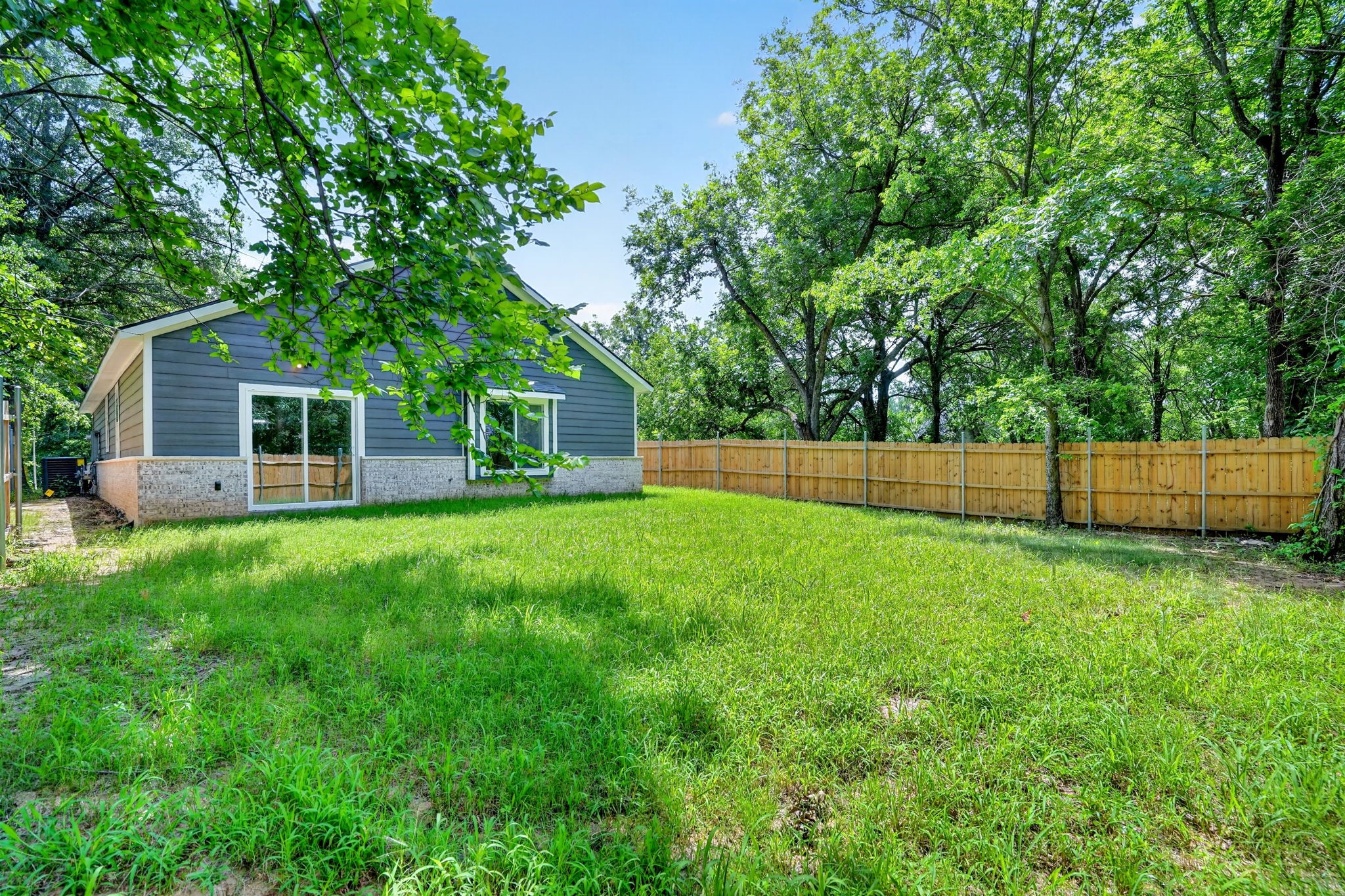 373 5TH Street NW