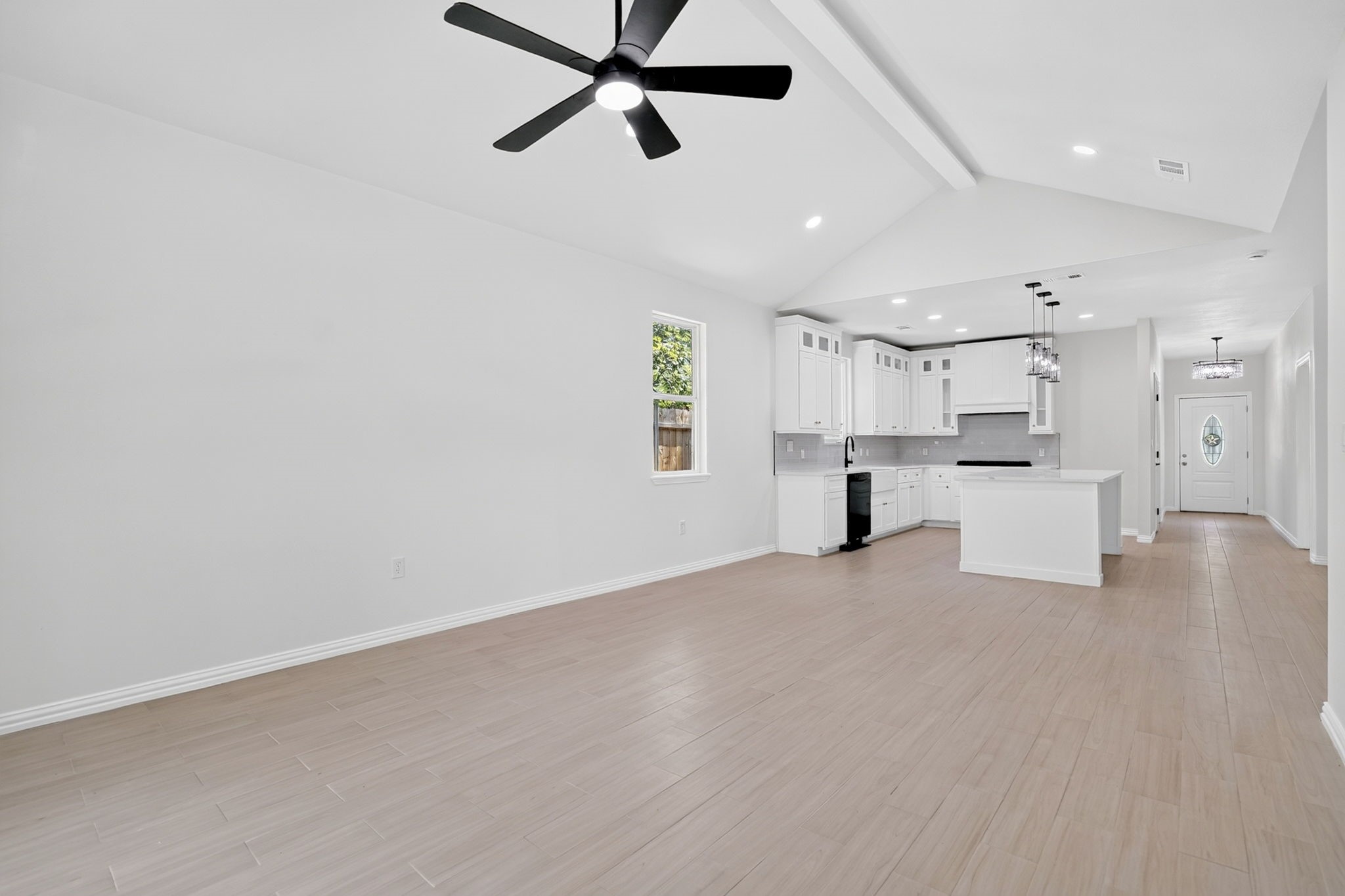 373 5TH Street NW