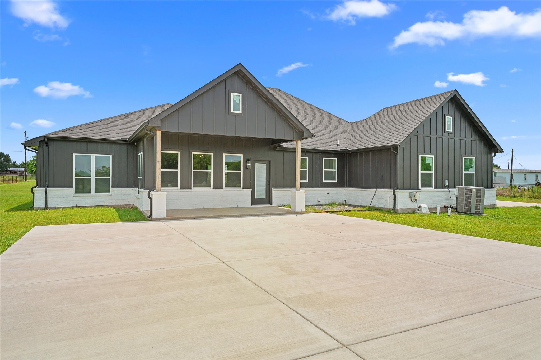 2742 Sundown Drive