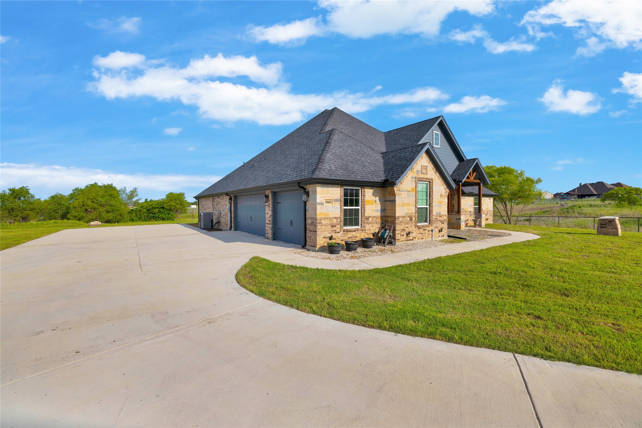 1040 Cloudy Court