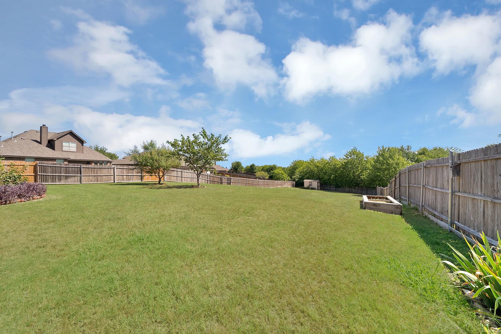 7256 Lake Country Drive