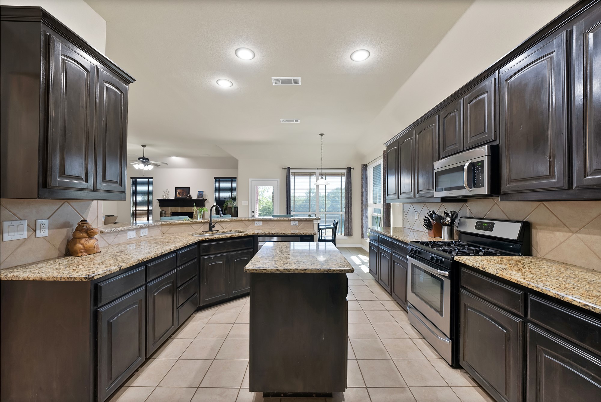 7256 Lake Country Drive