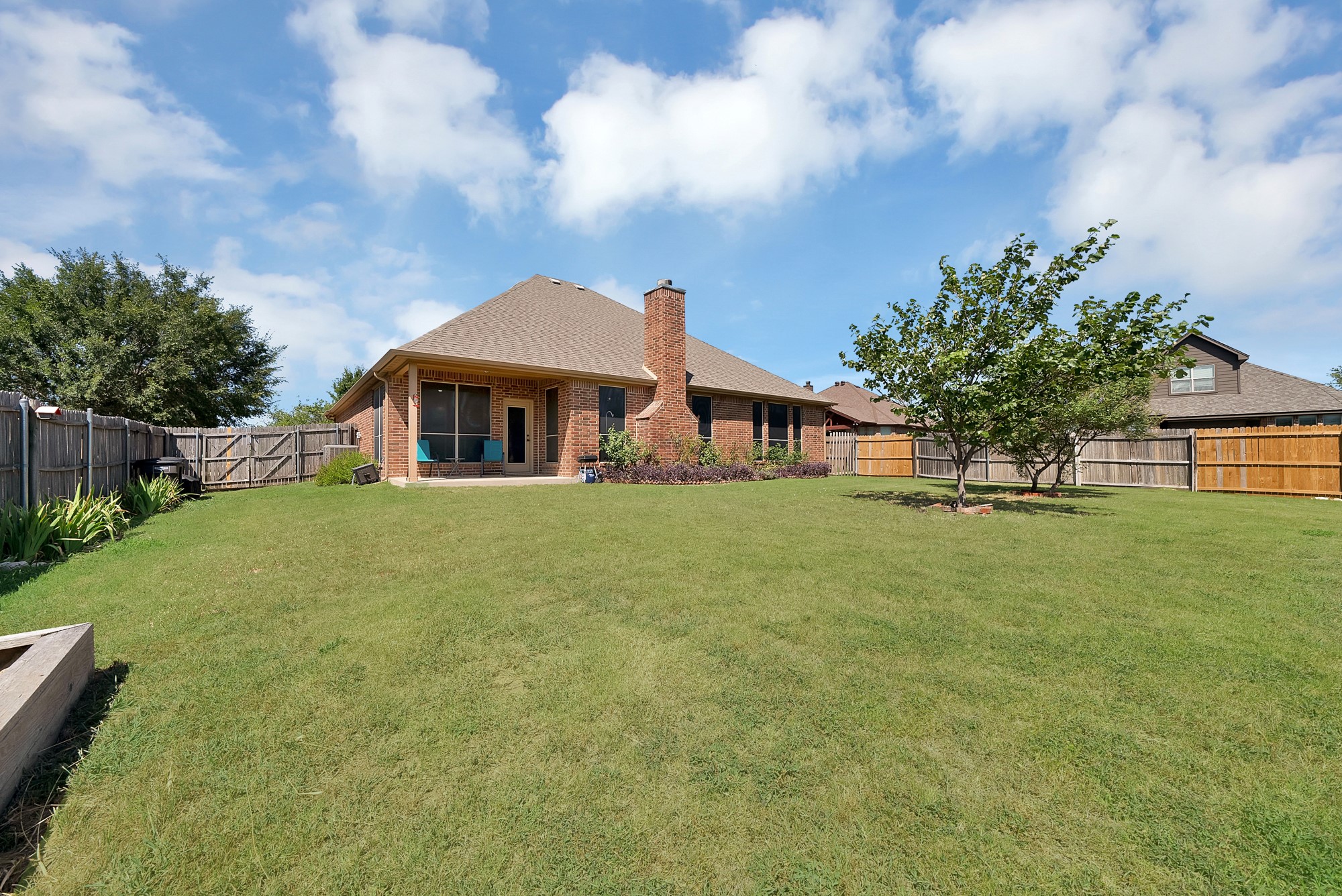 7256 Lake Country Drive