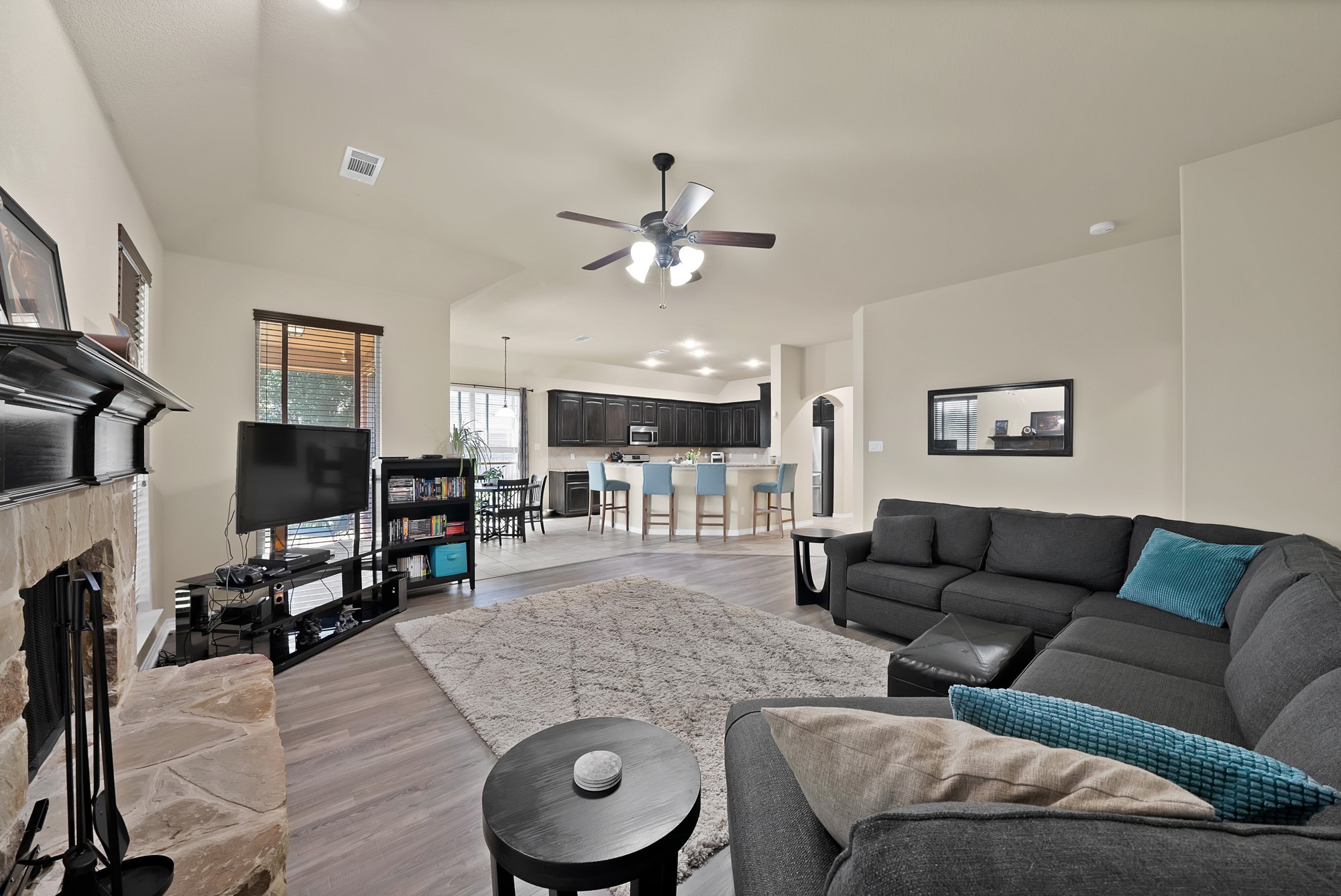 7256 Lake Country Drive