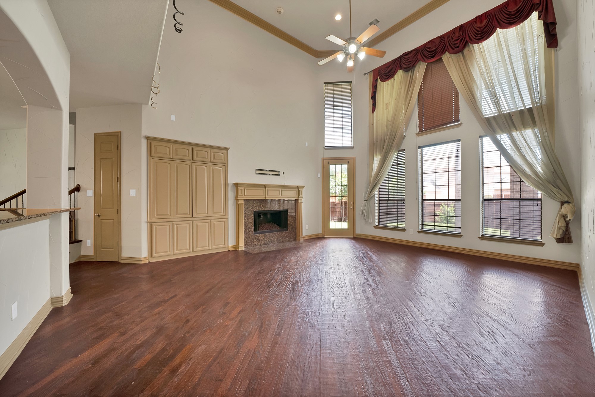 2245 Homestead Lane