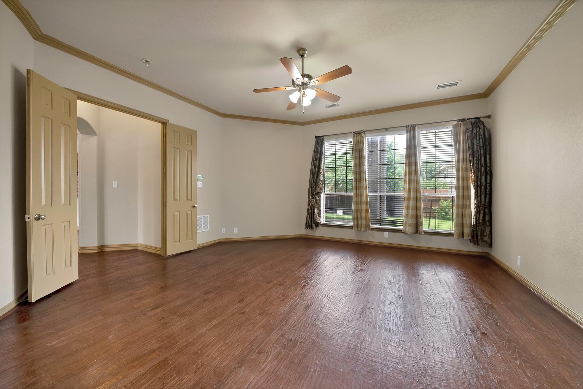 2245 Homestead Lane