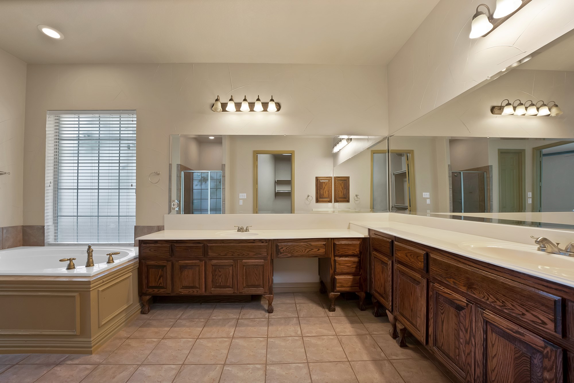 2245 Homestead Lane