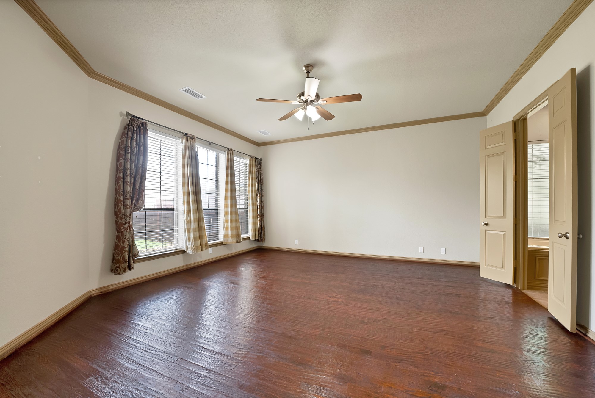 2245 Homestead Lane