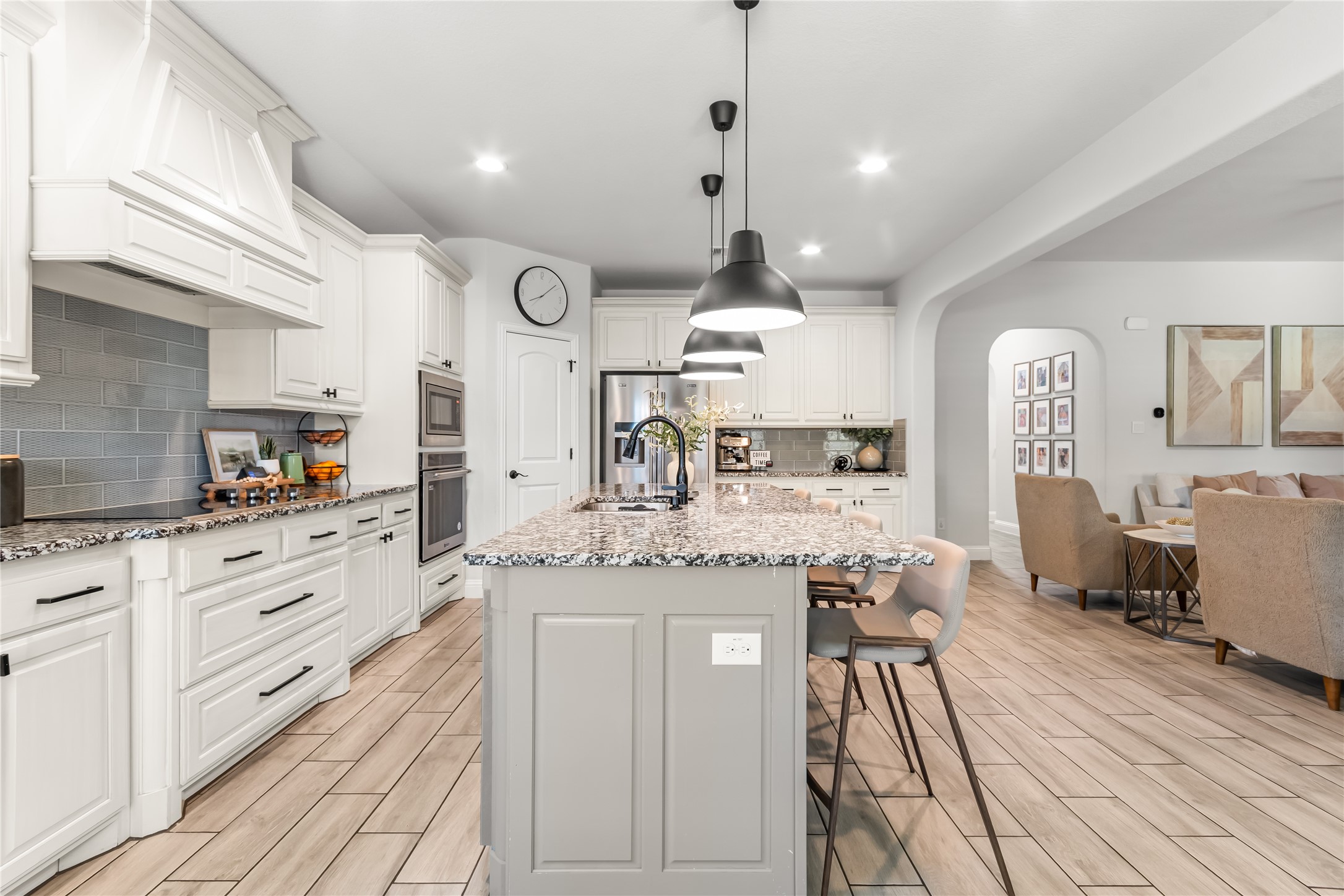 225 Rossville Drive