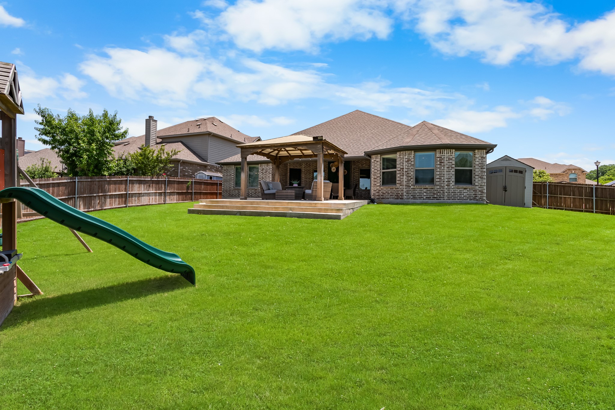 225 Rossville Drive